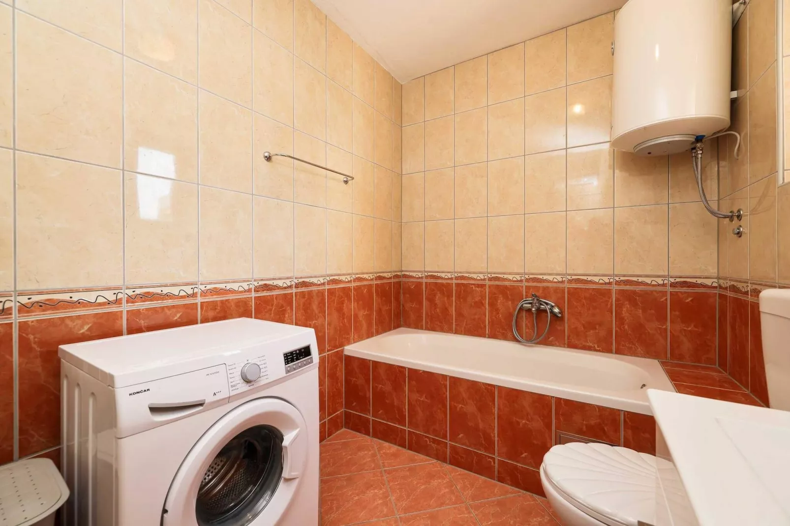 Holiday home Nekic-Badkamer