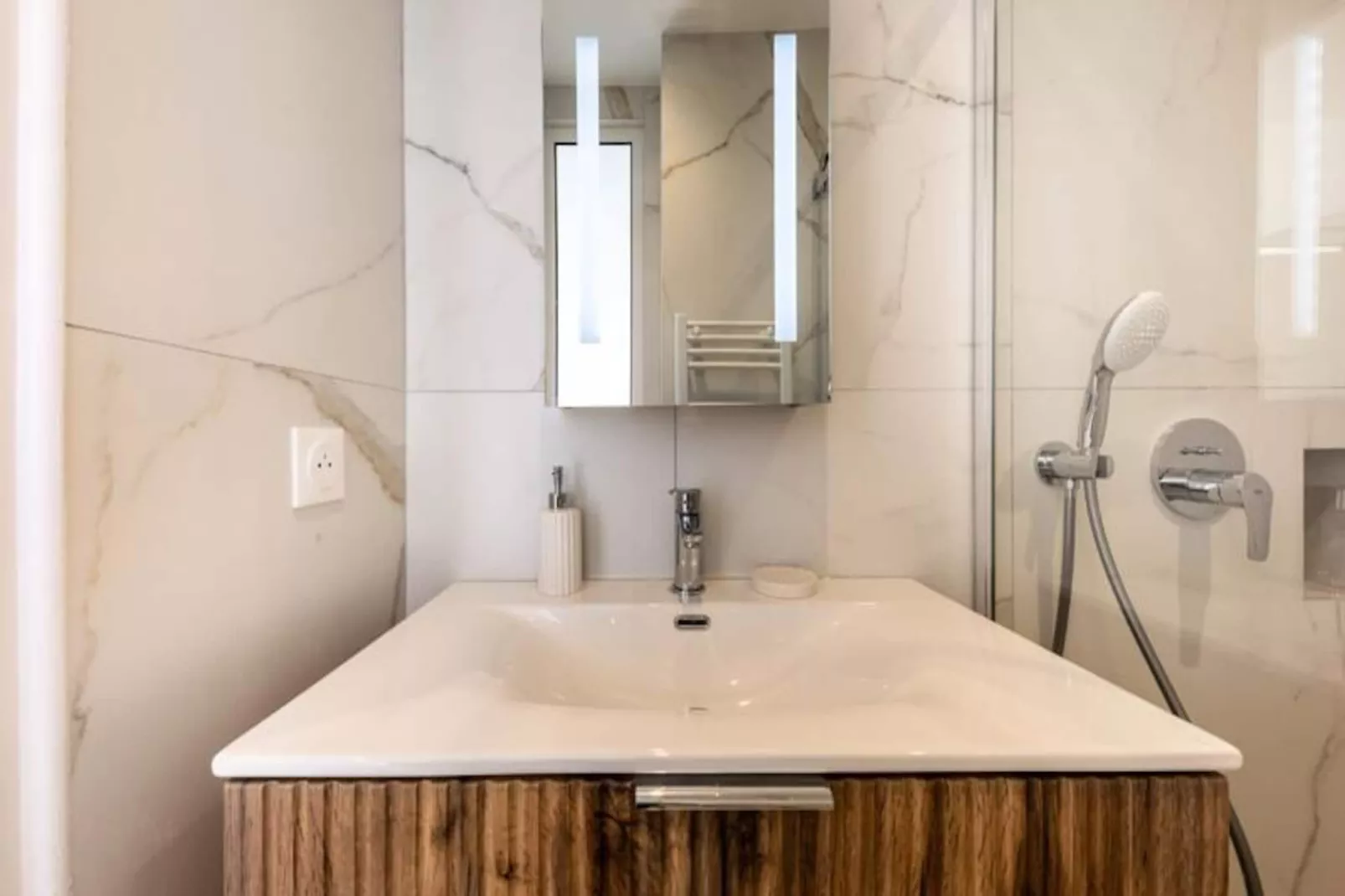 06db Magnifique Appartement Vue Incroyable Mtboron-Niet-getagd