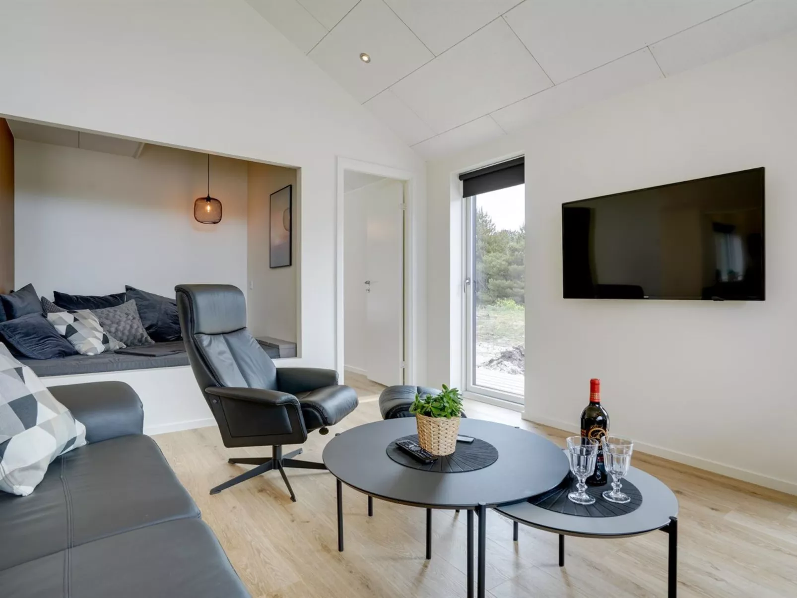 "Heidi" - 1km from the sea-Binnen