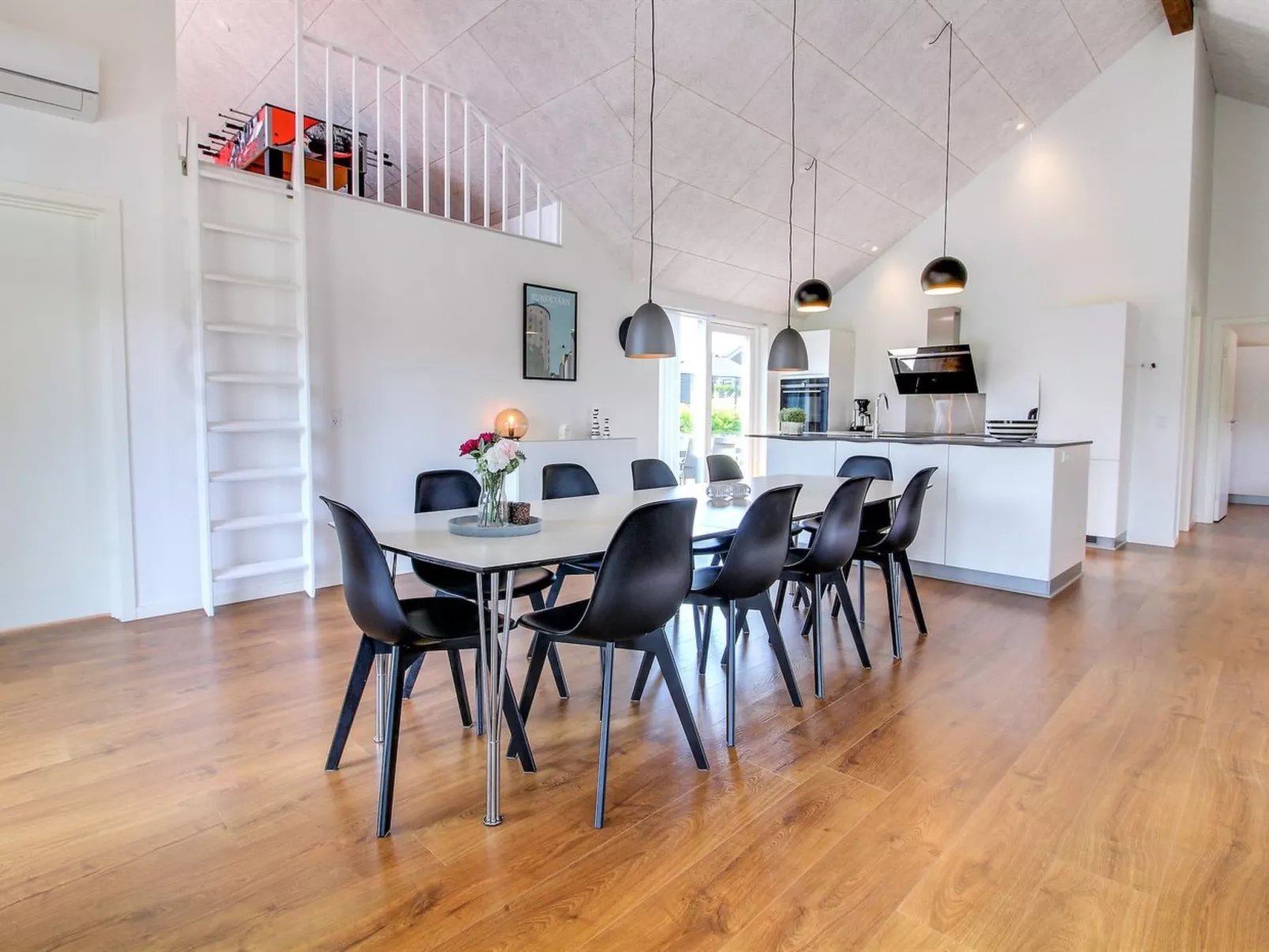 "Thorfin" - 200m from the sea-Binnen