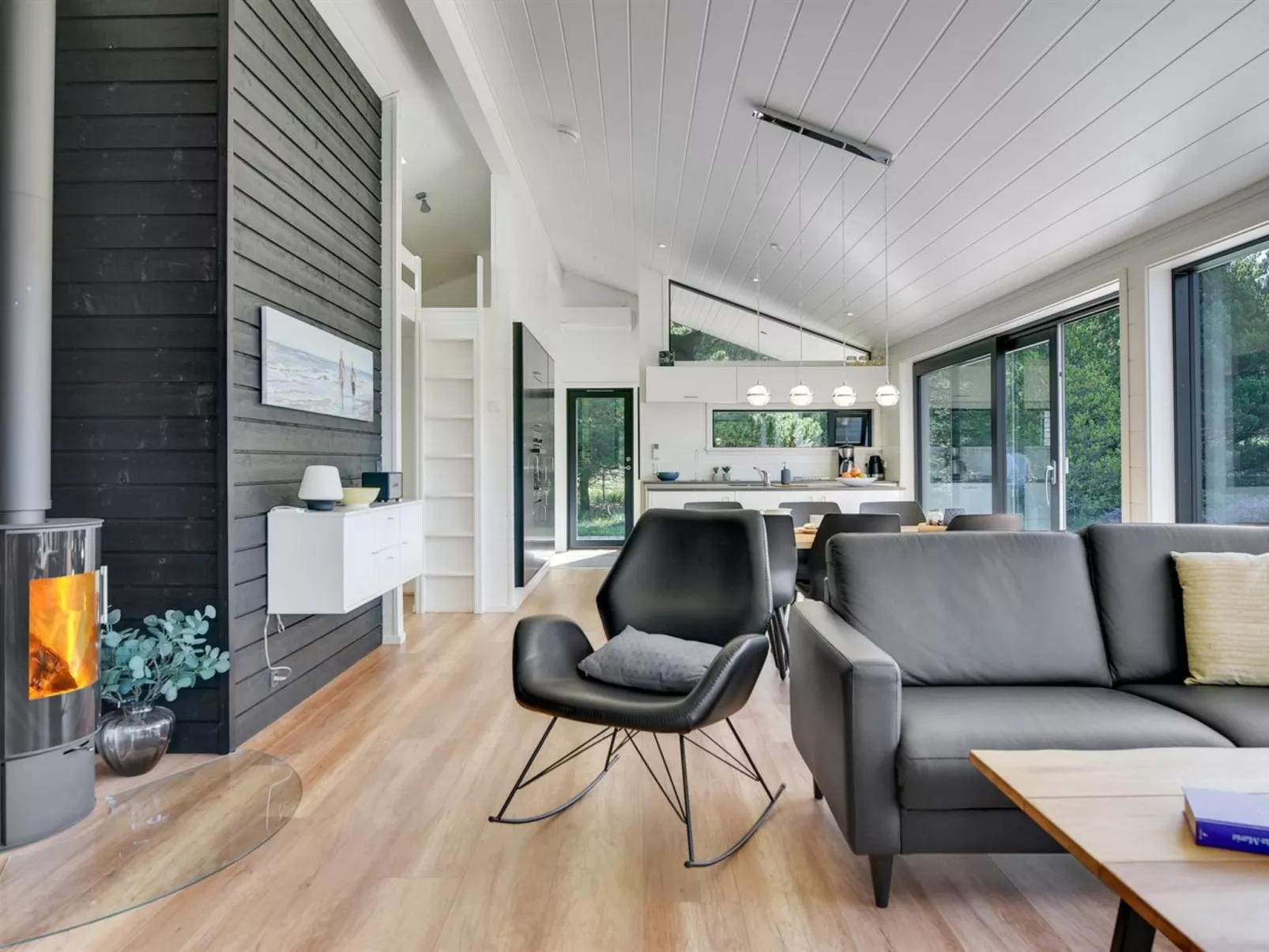 "Tea" - 2.7km from the sea-Binnen