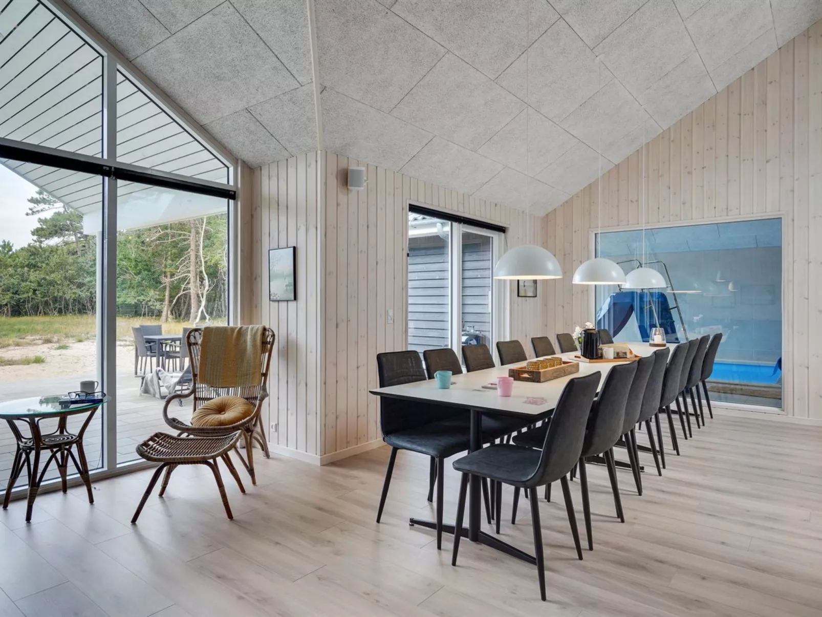 "Jorn" - 75m from the sea-Binnen