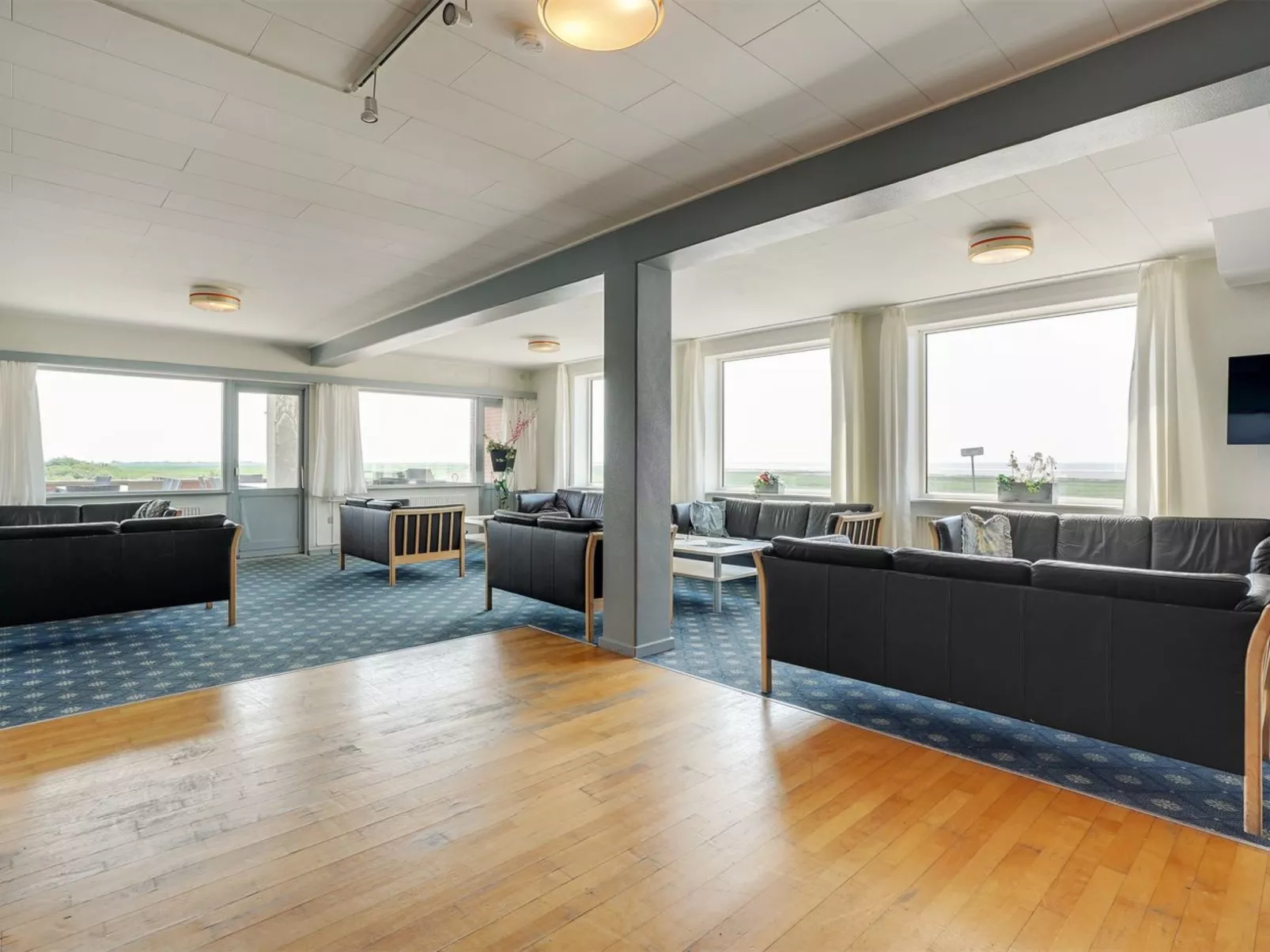 "Stilla" - 35km from the sea-Binnen