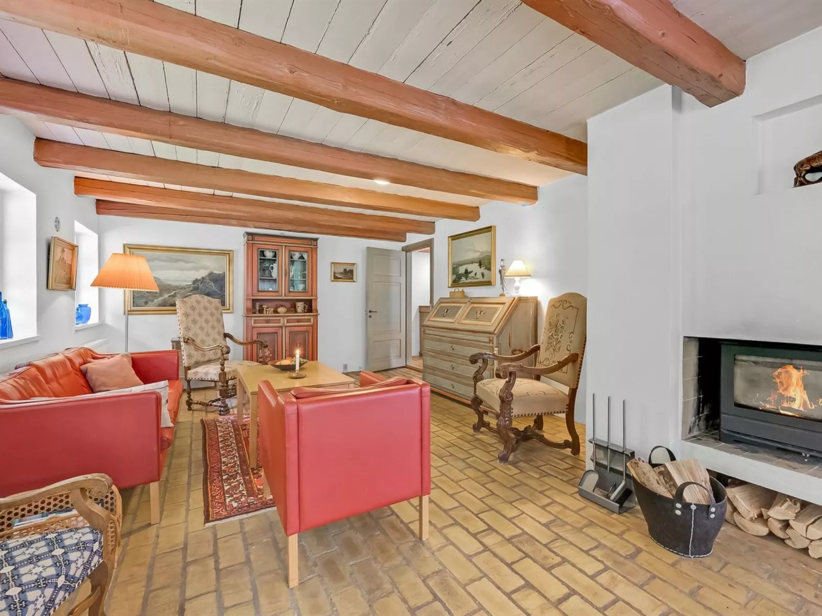 "Tatiane" - 10km from the sea-Binnen