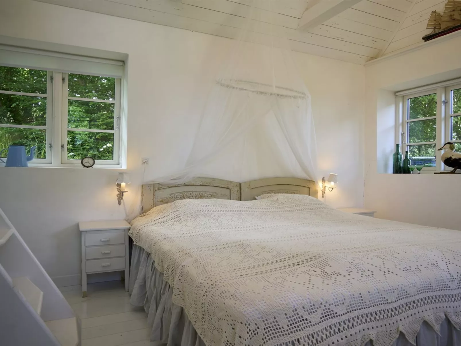 "Merrit" - 250m from the sea-Binnen