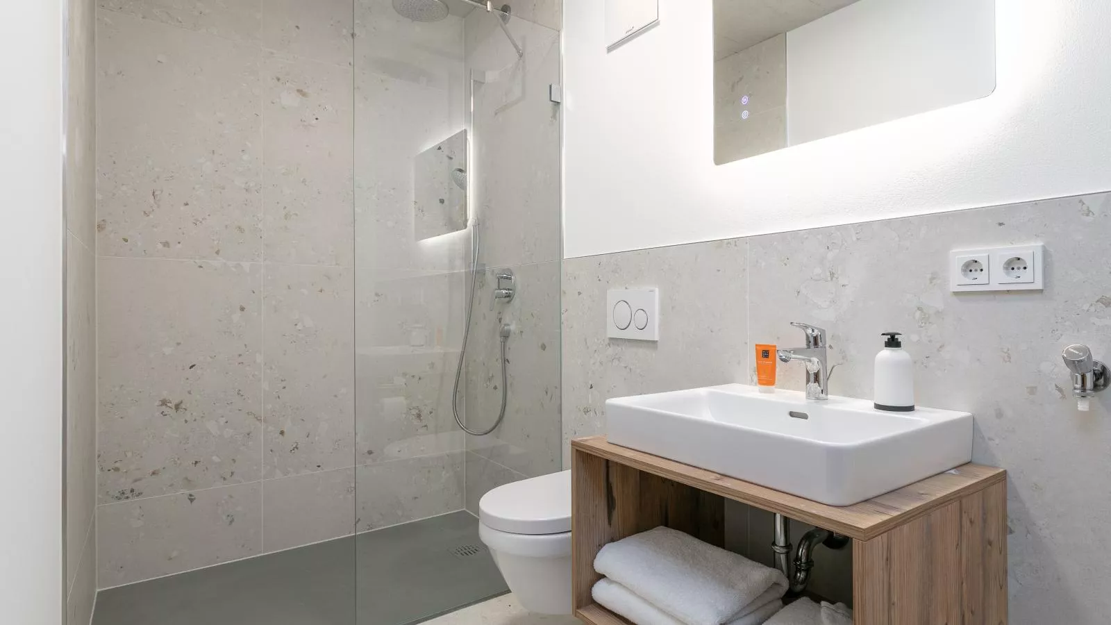 Hopfgarten Alpin Living Top 1 und 2-Badkamer