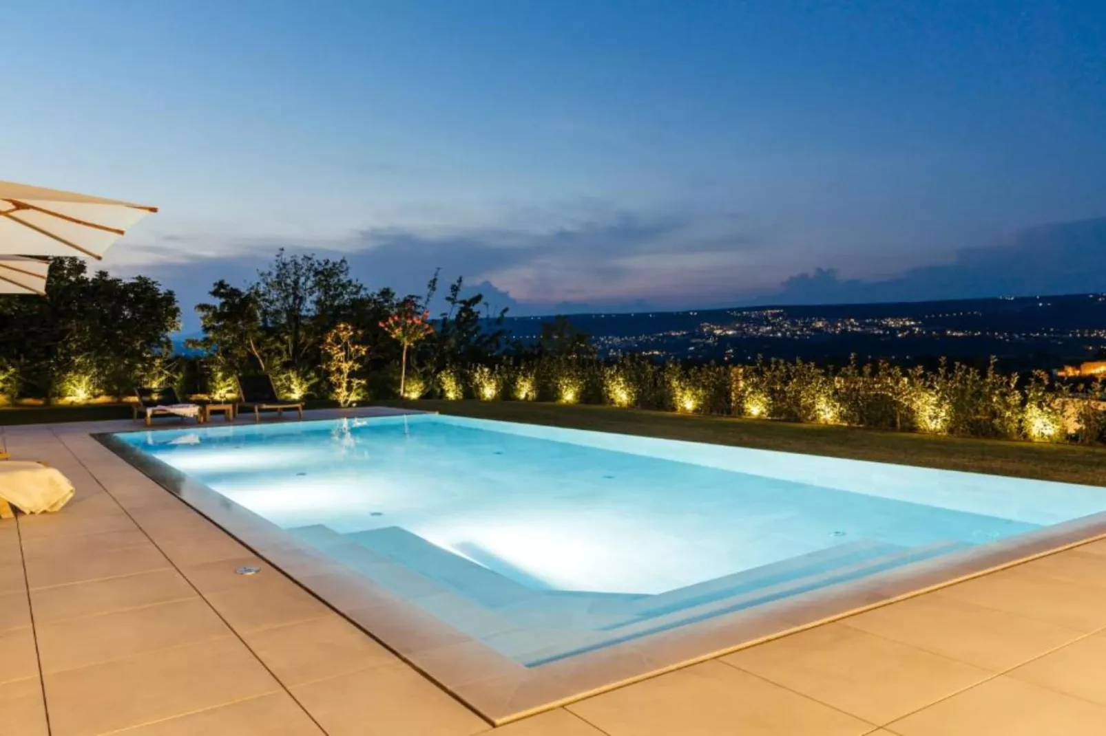 Luxury Villa Lara with Heated Pool, Hot-Tub and Sauna - Six Bedroom Villa with Pool-Zwembad