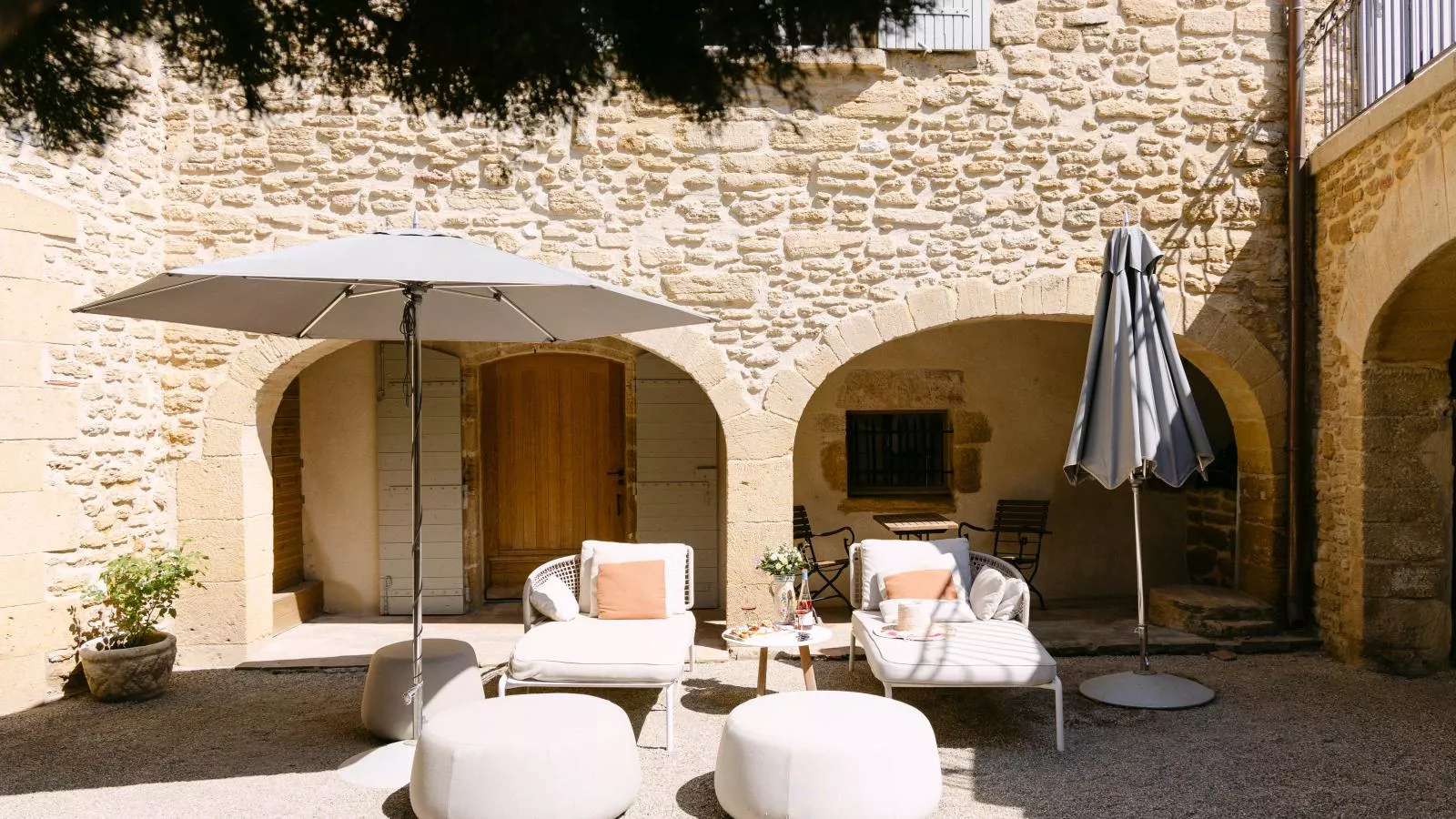 Chateau la Perle-Tuinen zomer