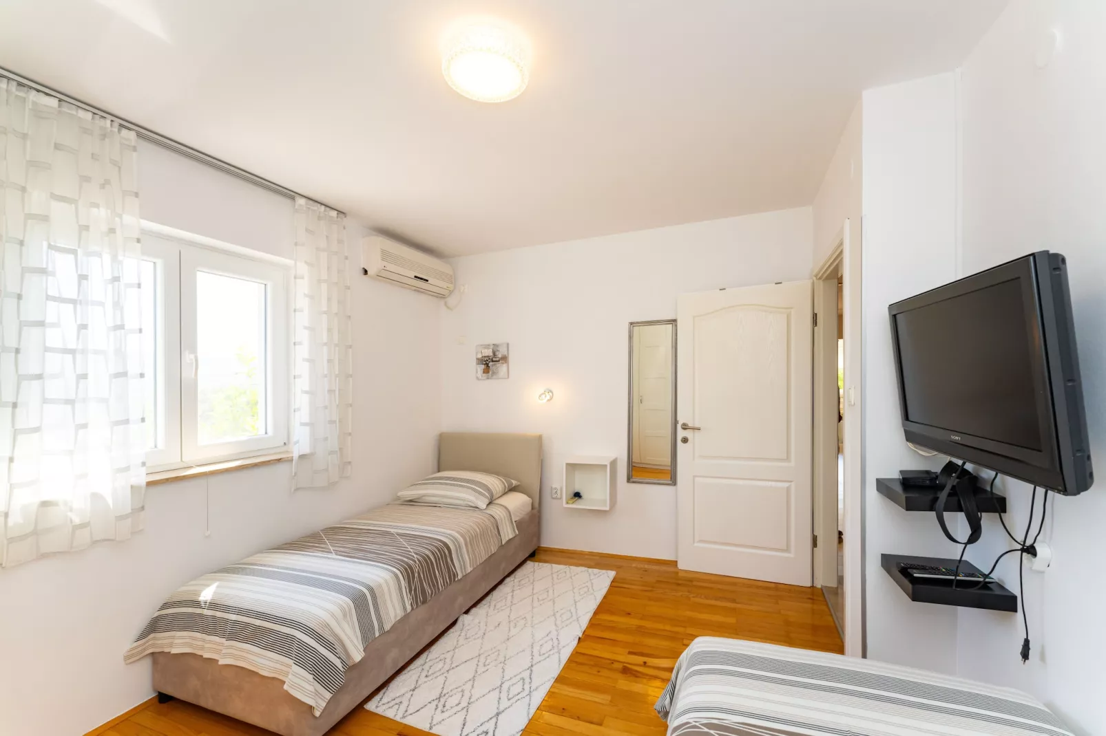 Villa Sucic with private pool-Slaapkamer