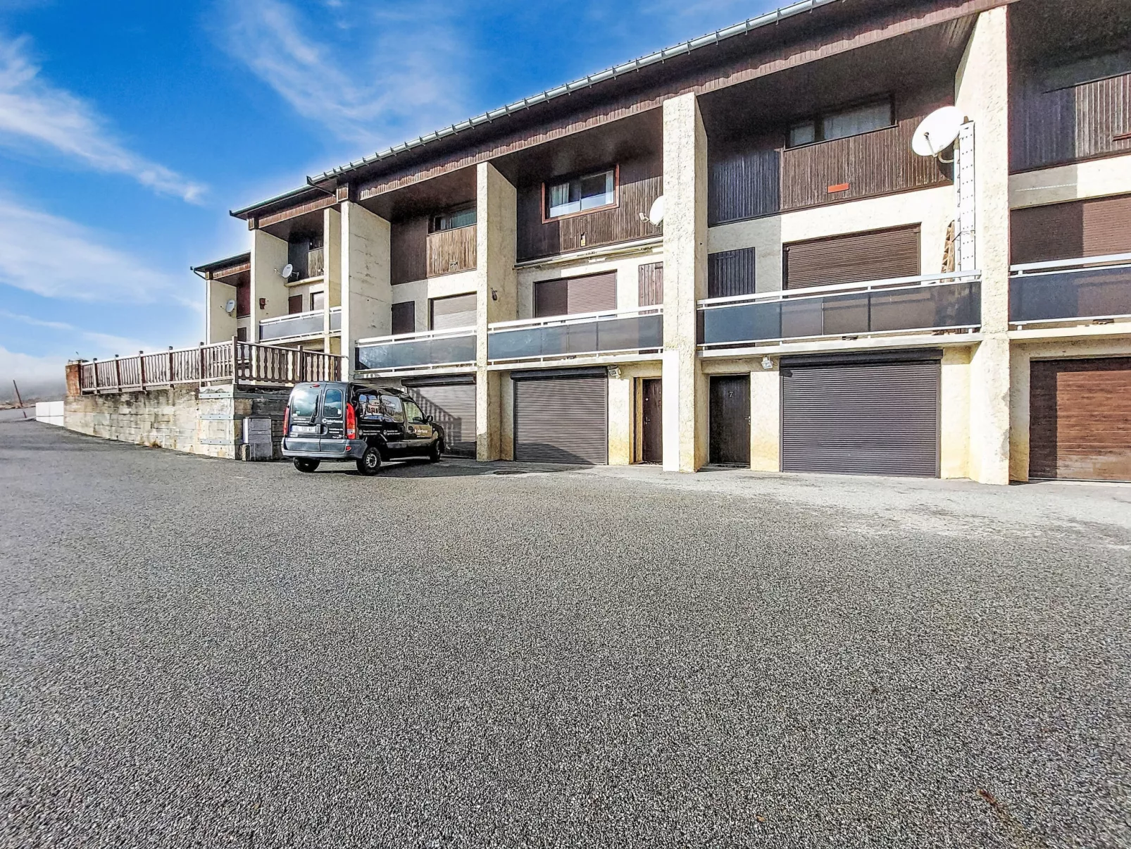 La Combe des Ours-Buiten