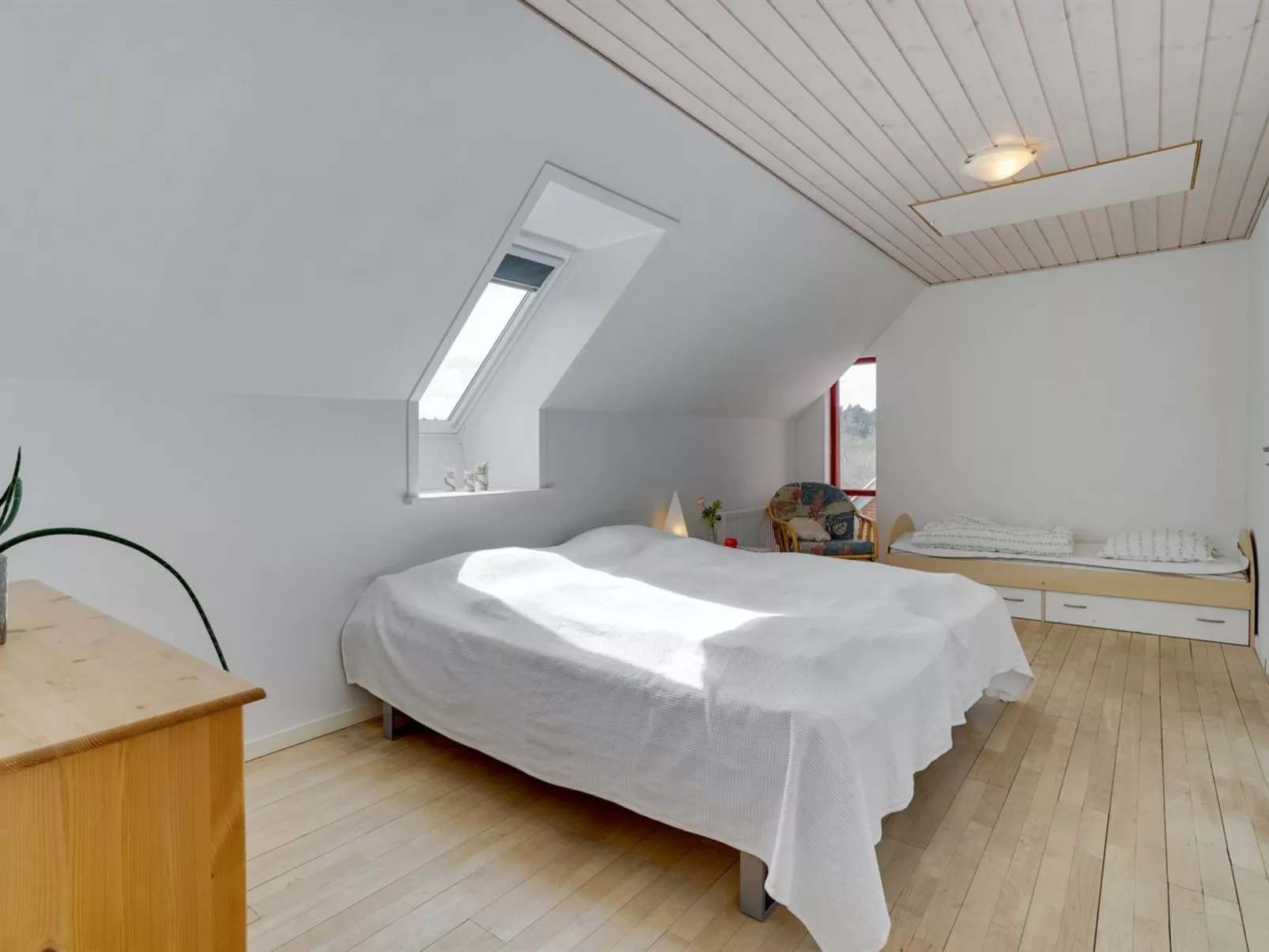 "Markhild" - 300m to the fjord-Binnen