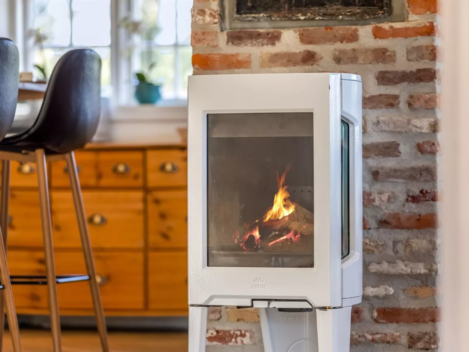 "Narvik" - 4.5km from the sea-Binnen