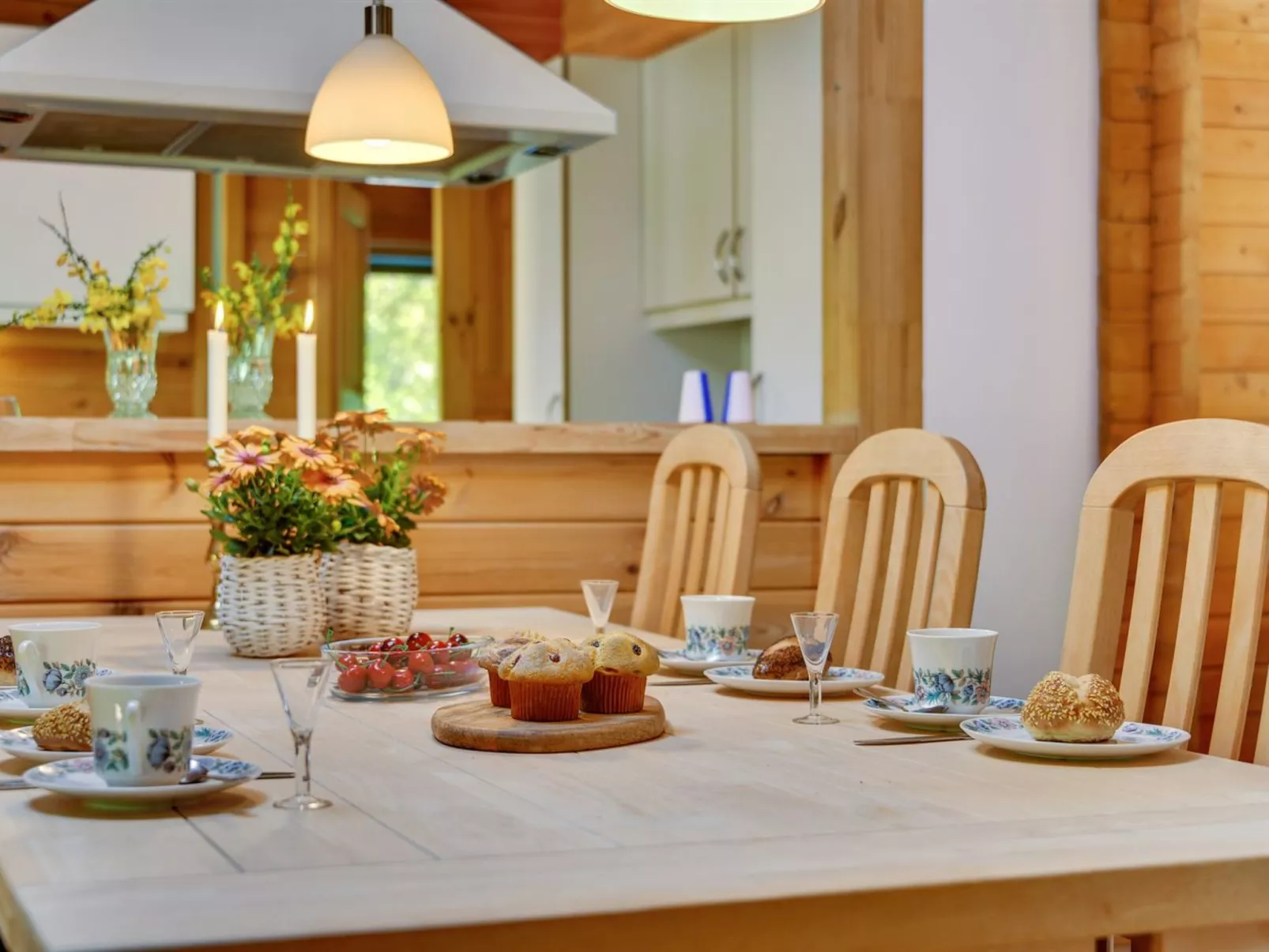 "Jorina" - 700m to the fjord-Binnen