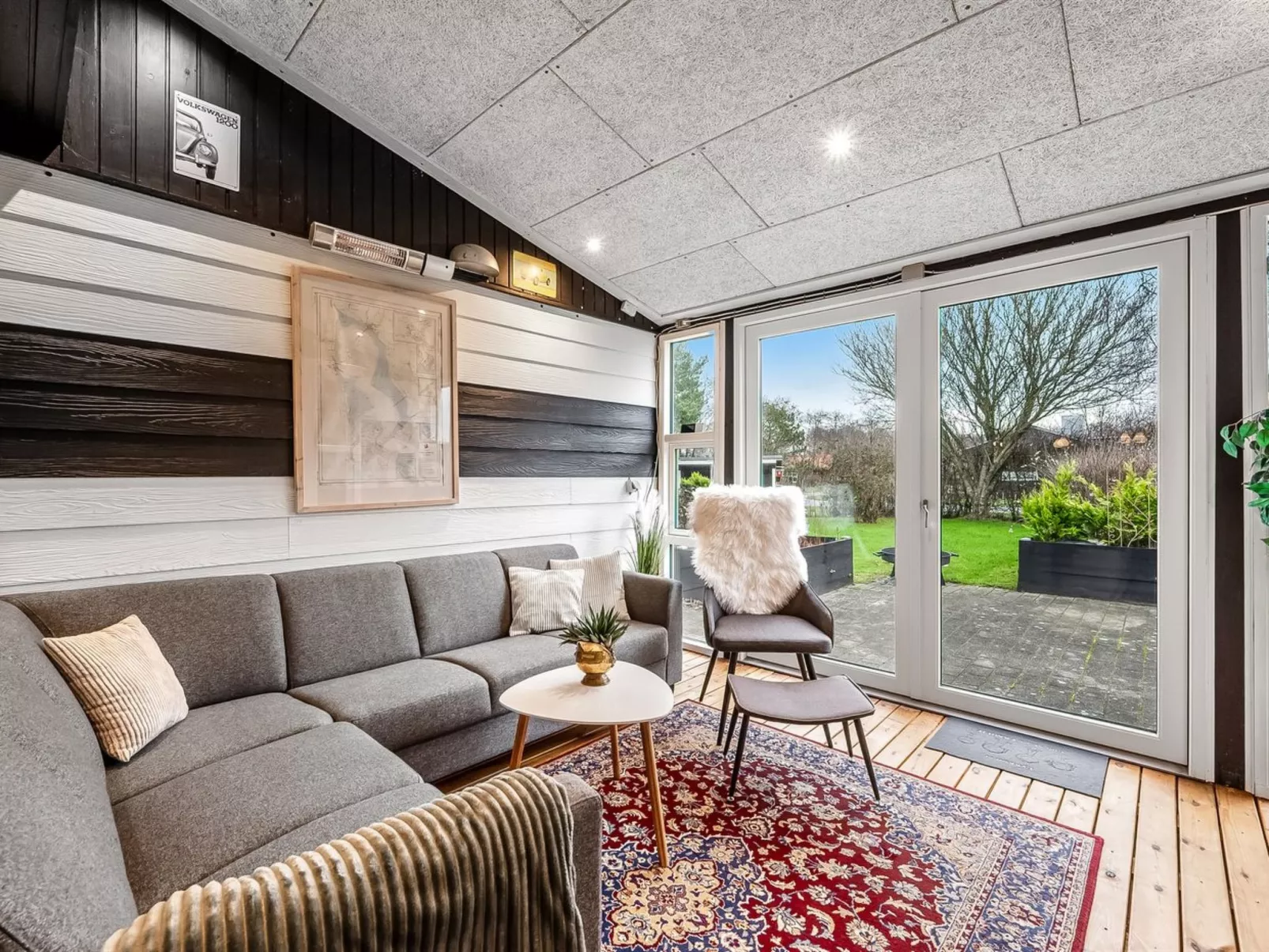 "Kjartan" - 32m to the fjord-Binnen