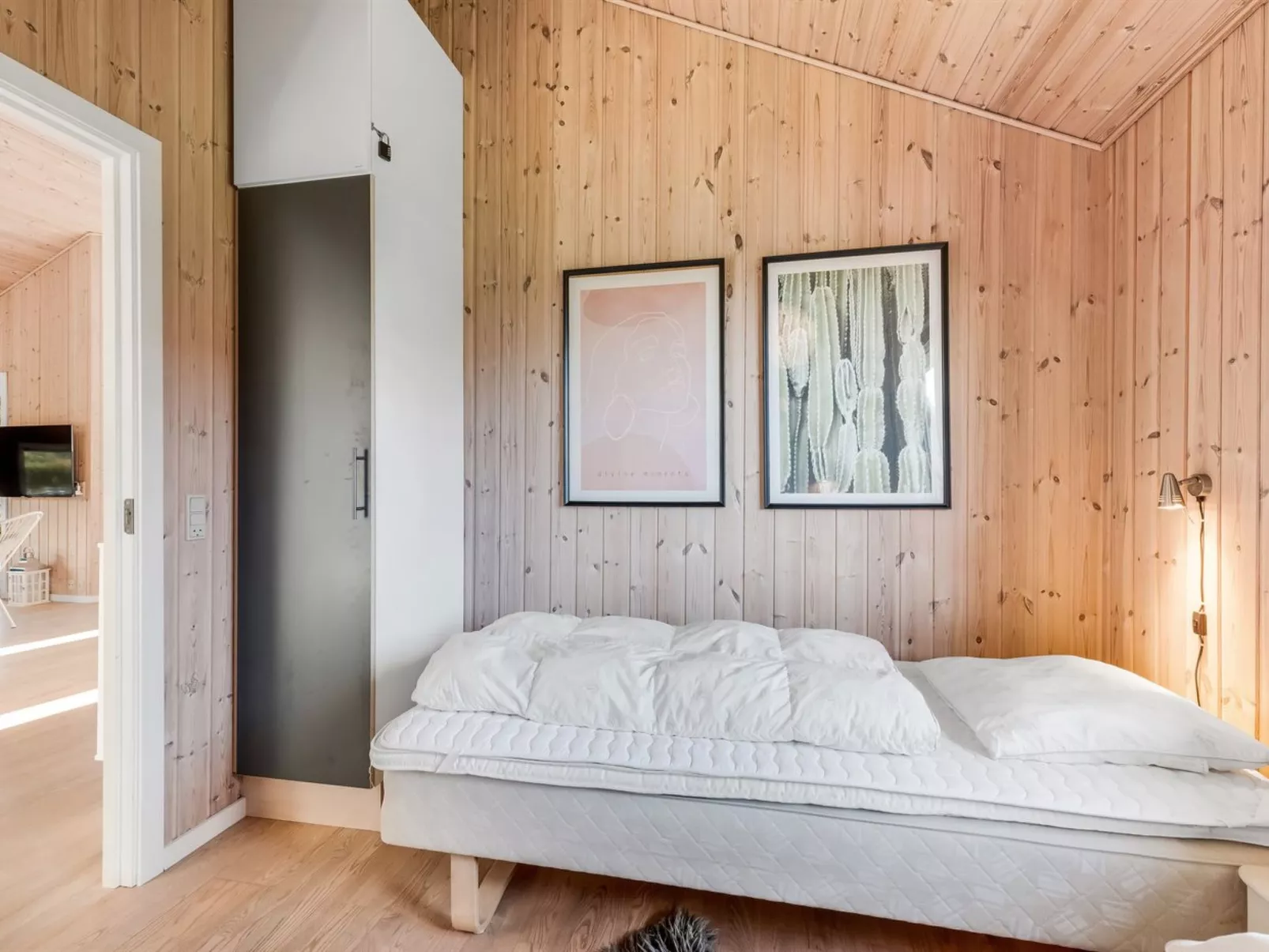 "Kanerva" -  from the sea-Binnen