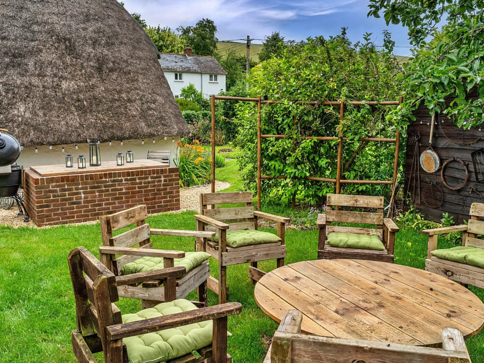 The Thatch at Winterborne Houghton-Buiten