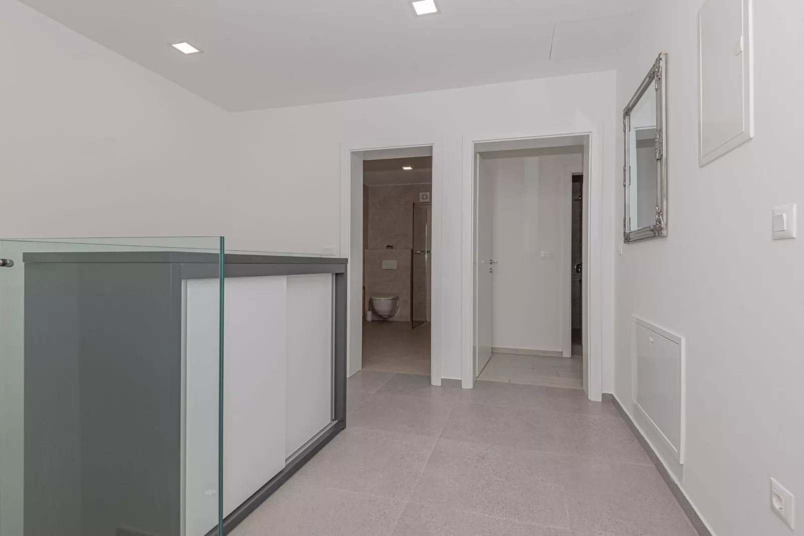 Four-Bedroom Villa With Pool-Binnen