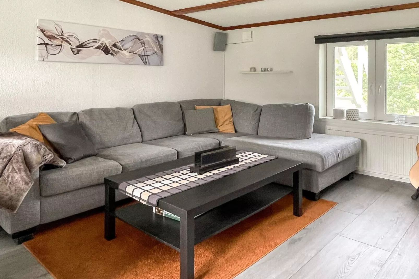 Villa in de archipel met zwembad en terras-Binnen