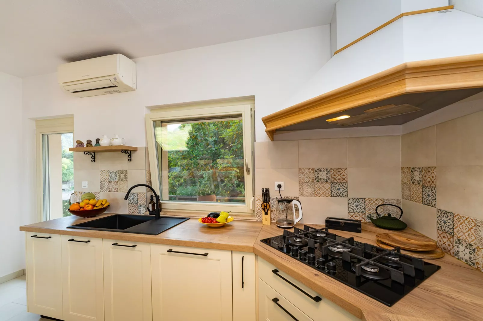 Sea view Villa Amaria-Keuken