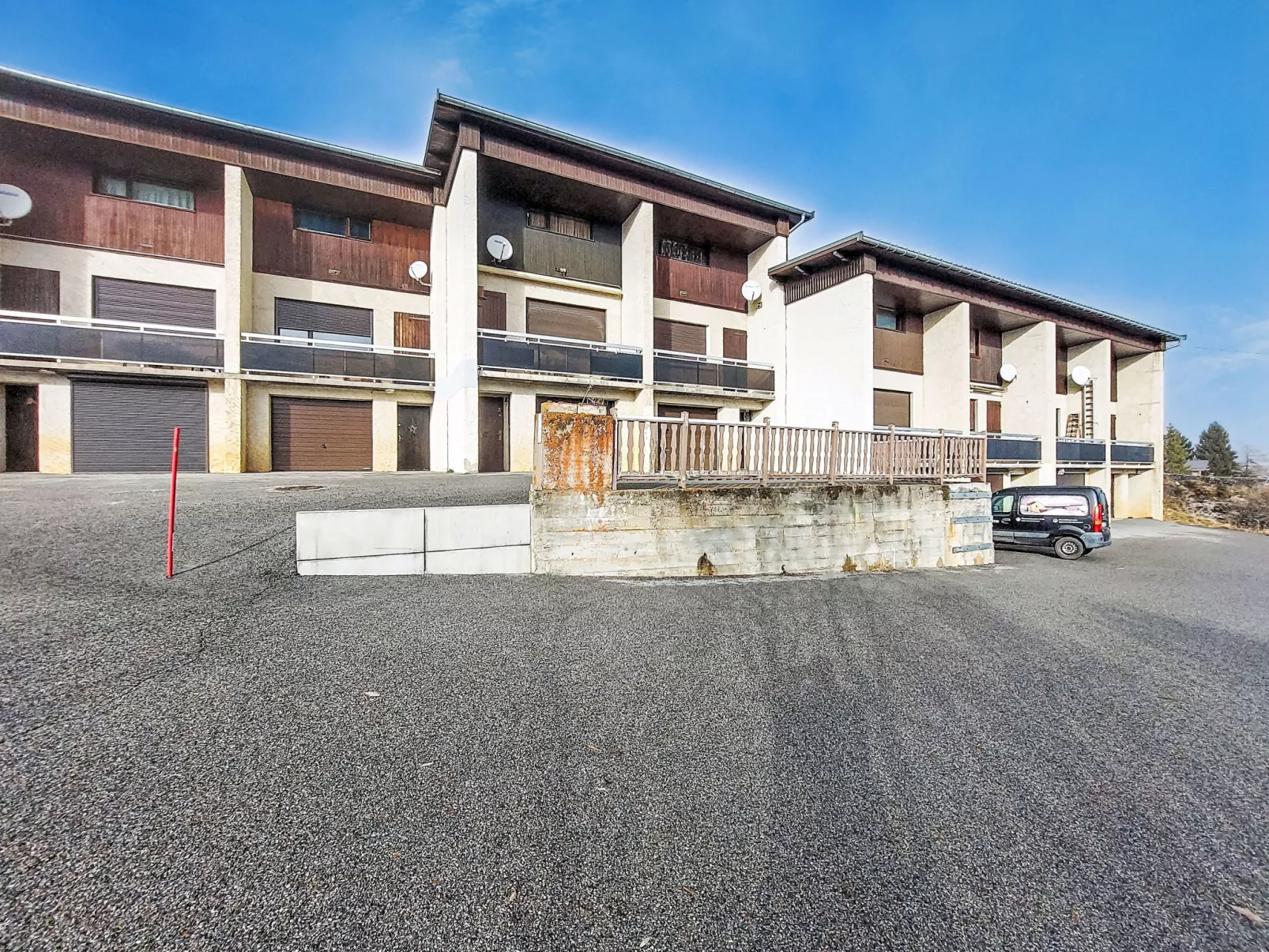 La Combe des Ours-Buiten