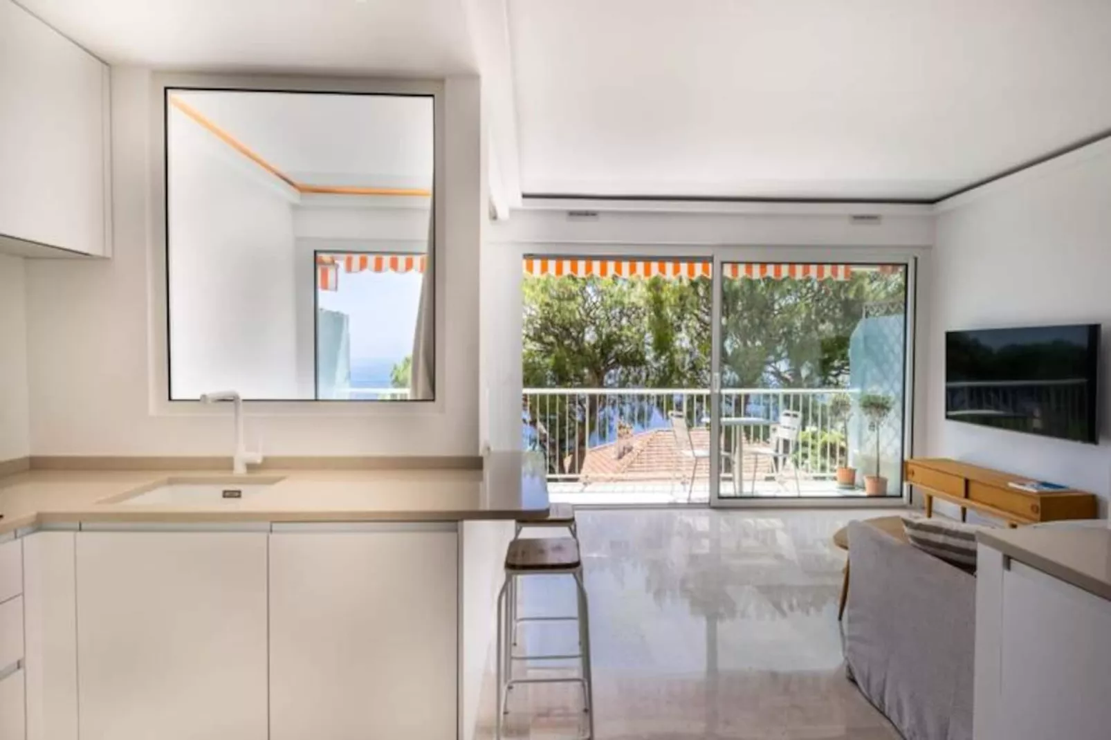 06db Magnifique Appartement Vue Incroyable Mtboron-Niet-getagd