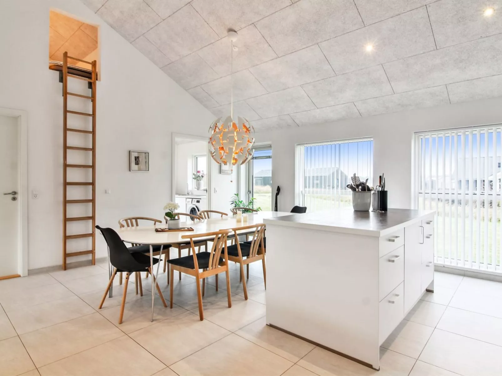 "Edgar" - 1.5km from the sea-Binnen