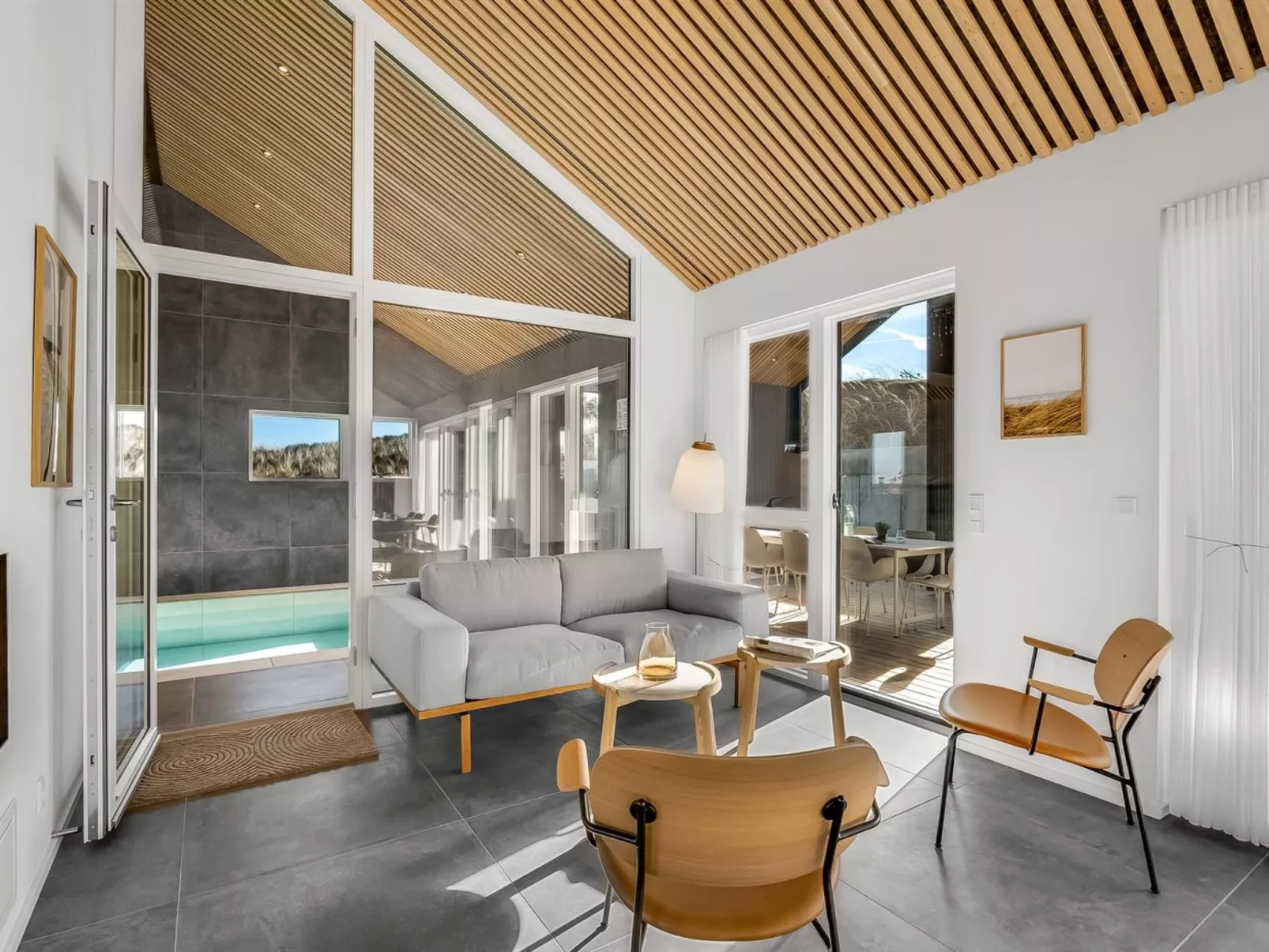 "Maximiliane" -  from the sea-Binnen