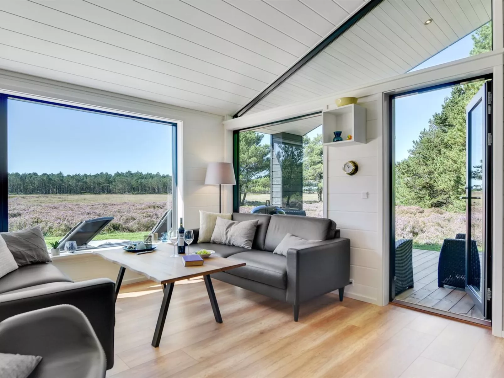 "Tea" - 2.7km from the sea-Binnen