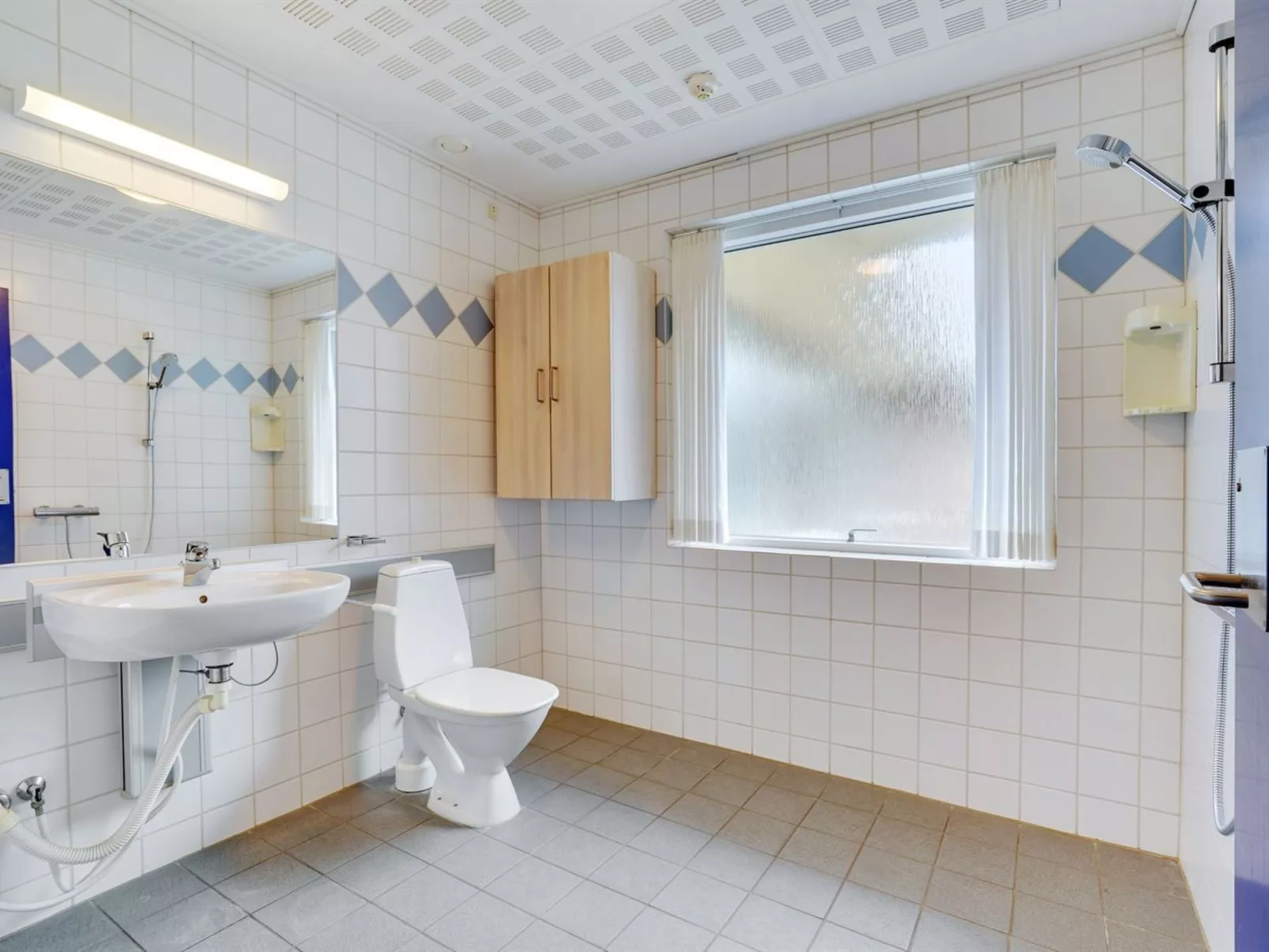 "Martinus" - 5.5km from the sea-Binnen