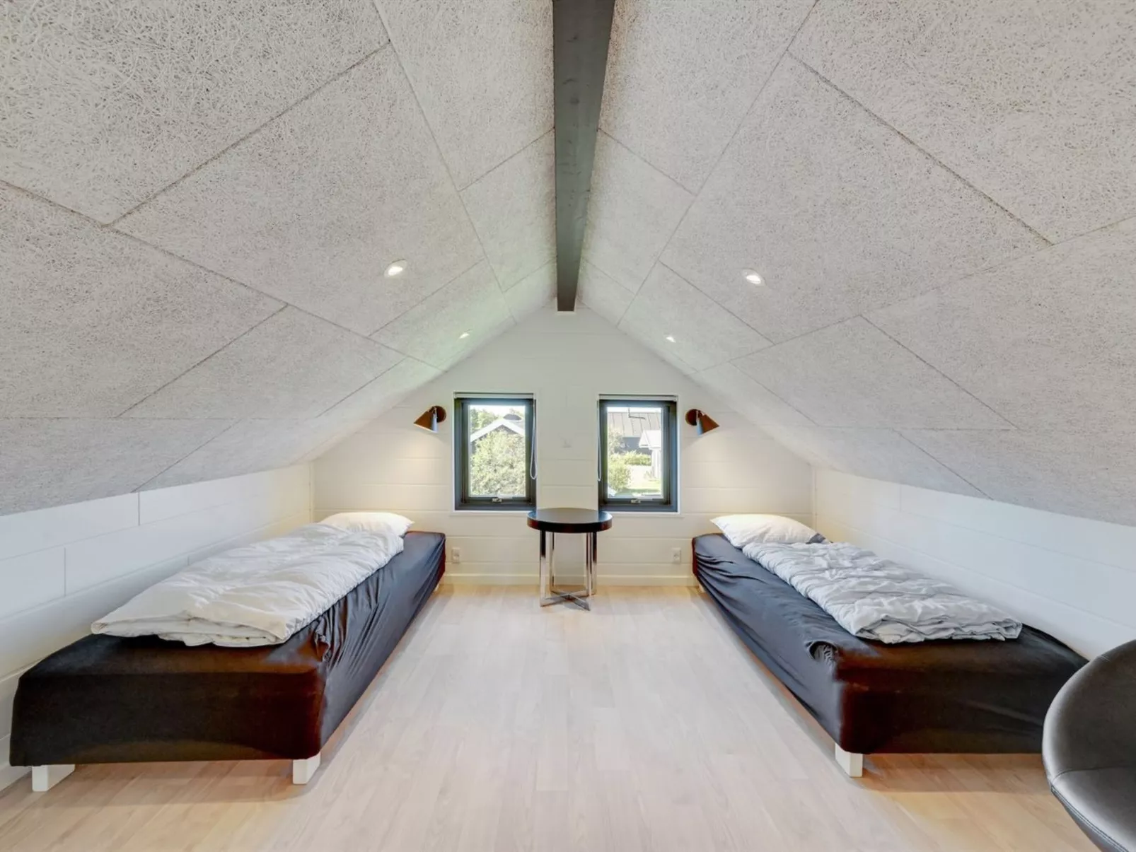 "Tinella" - 250m to the fjord-Binnen