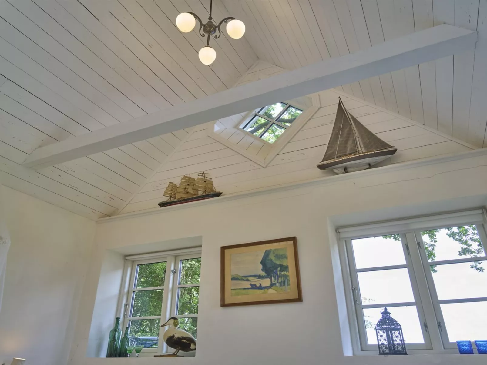 "Merrit" - 250m from the sea-Binnen