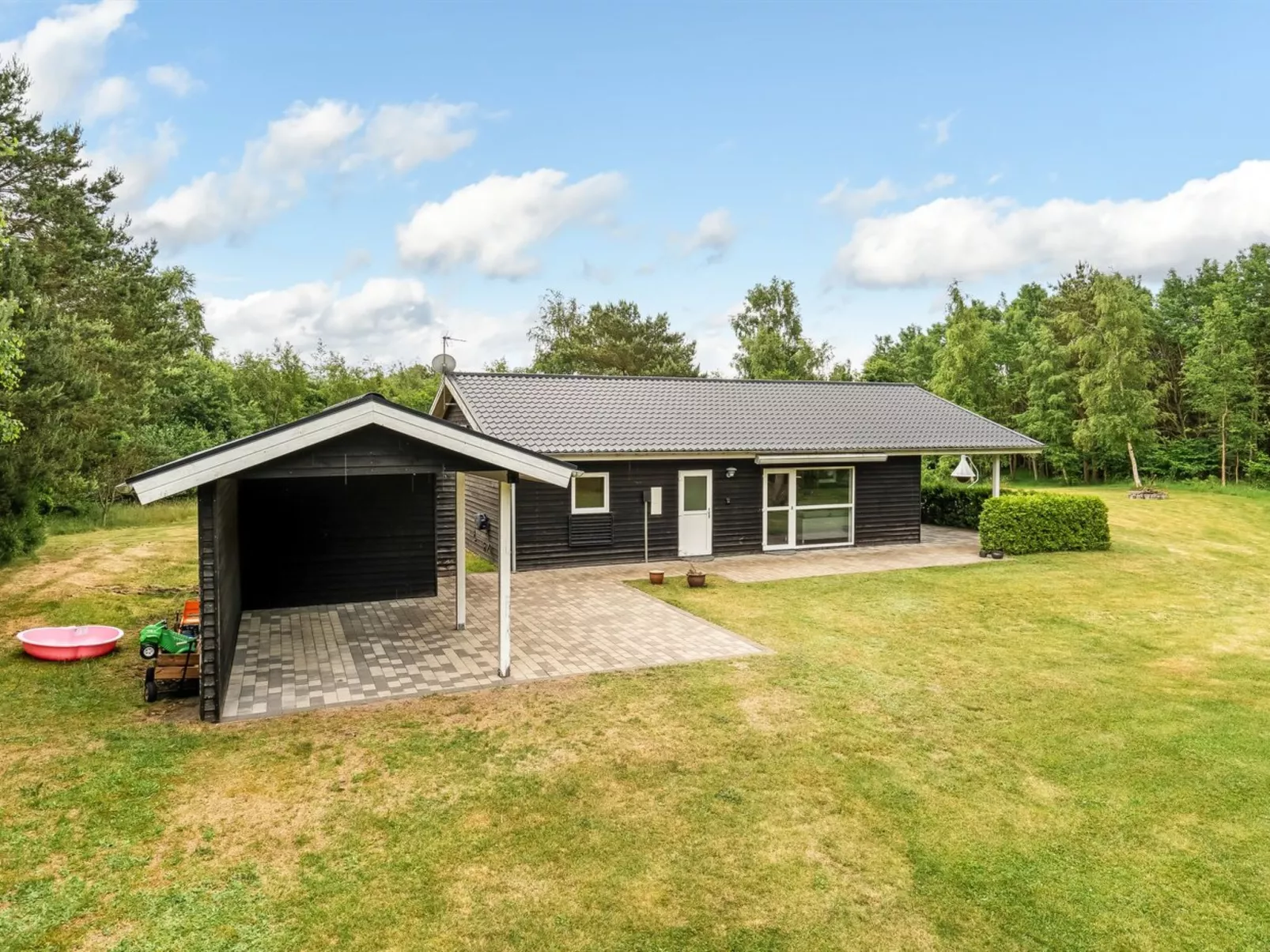 "Ara" - 1.4km from the sea-Buiten