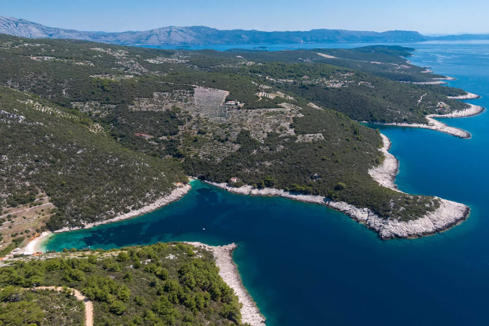 Stone House Harmony -Studio Apartment with Patio and Garden View ( 2 )-Uitzicht