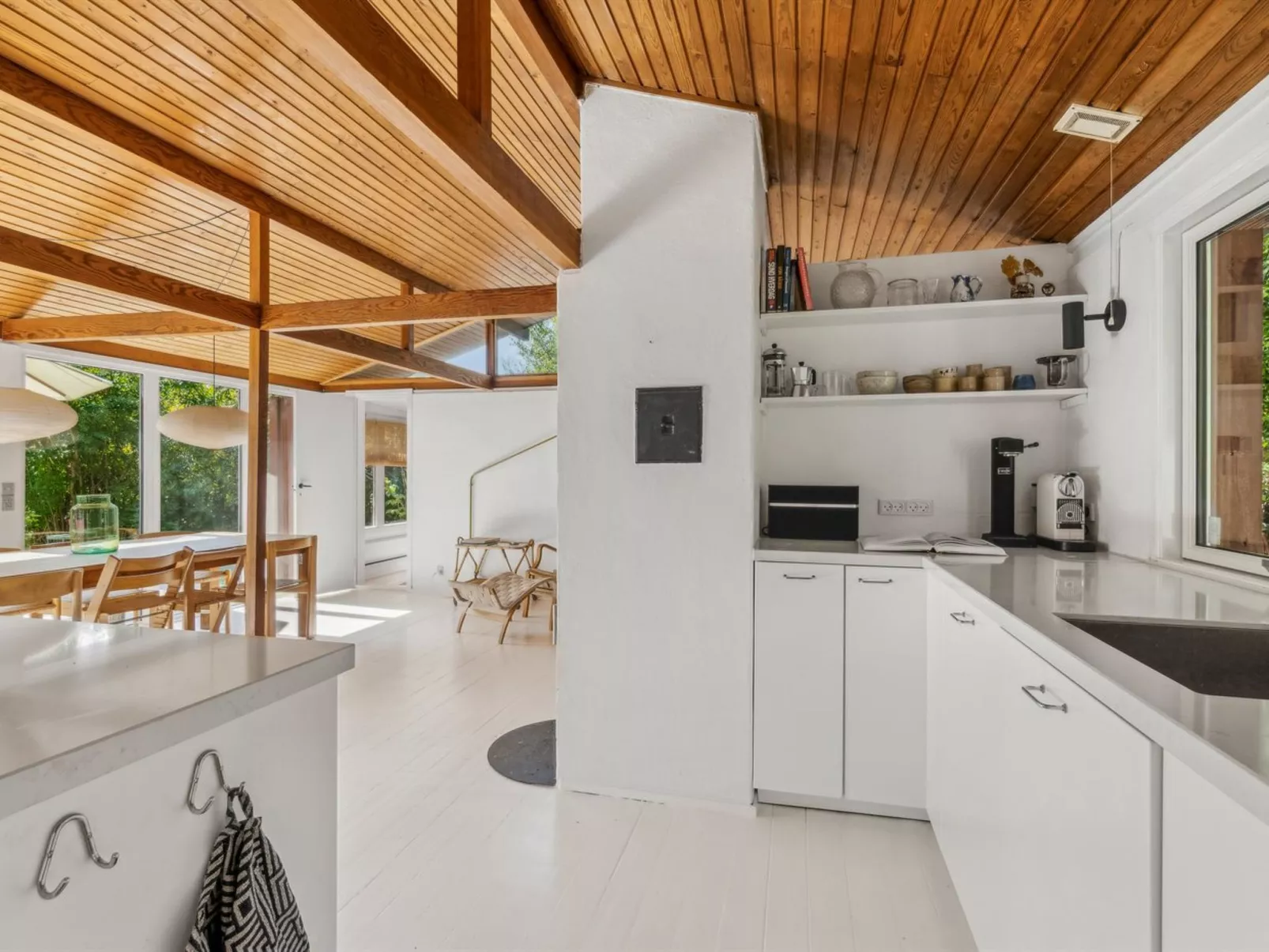 "Lauri" - 2.3km from the sea-Binnen