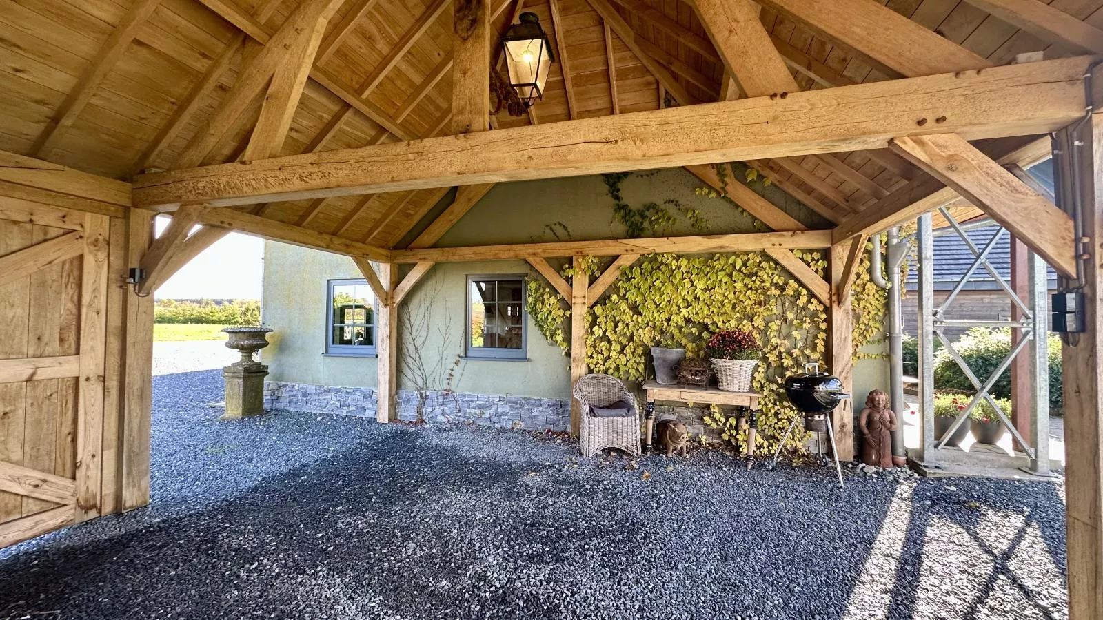 Petit Wilogne-Buitenkant zomer