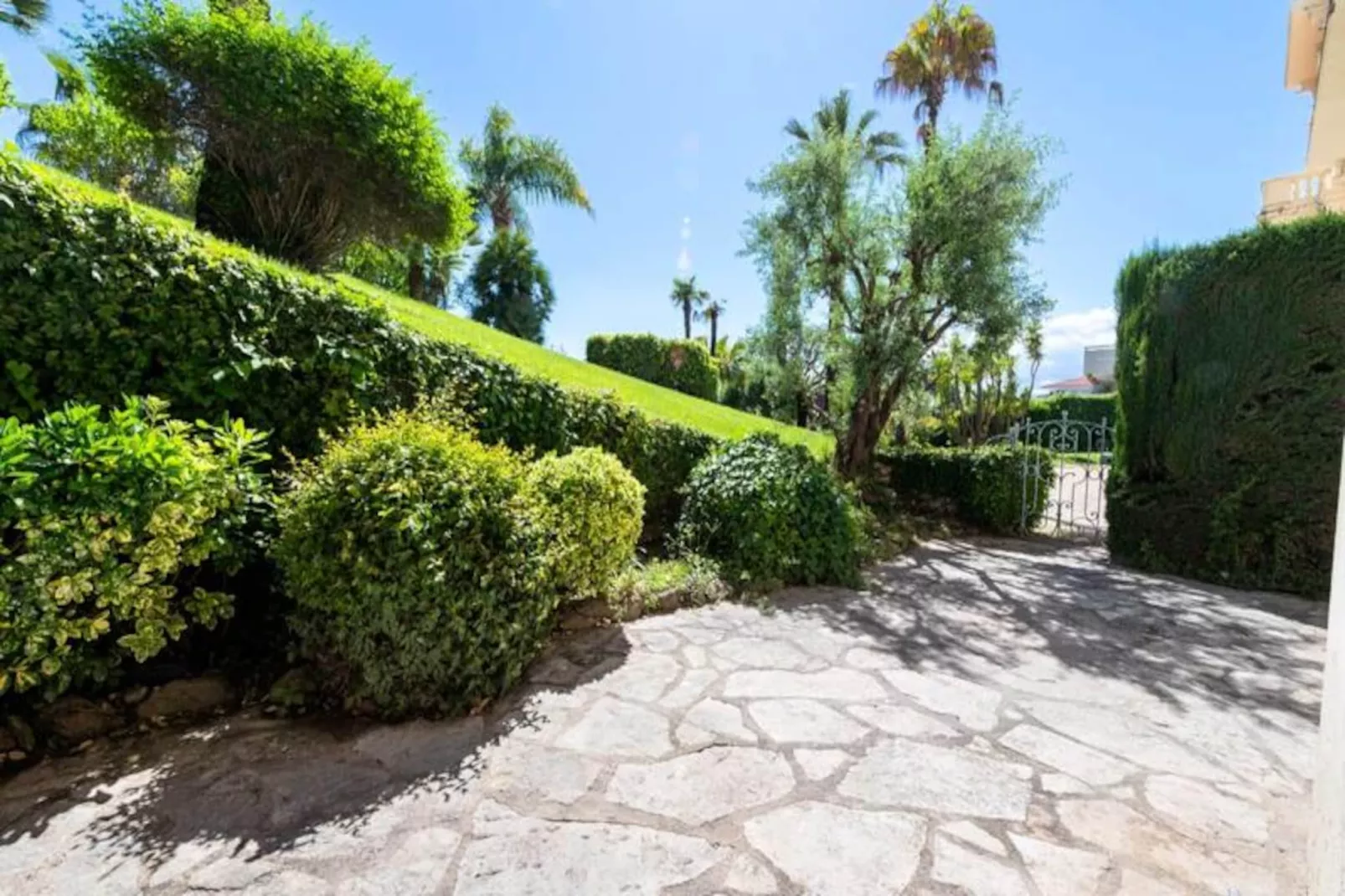 Résidence 4p Bourgeois Rez-de-jardin, Proche Croisette & Plages-Niet-getagd