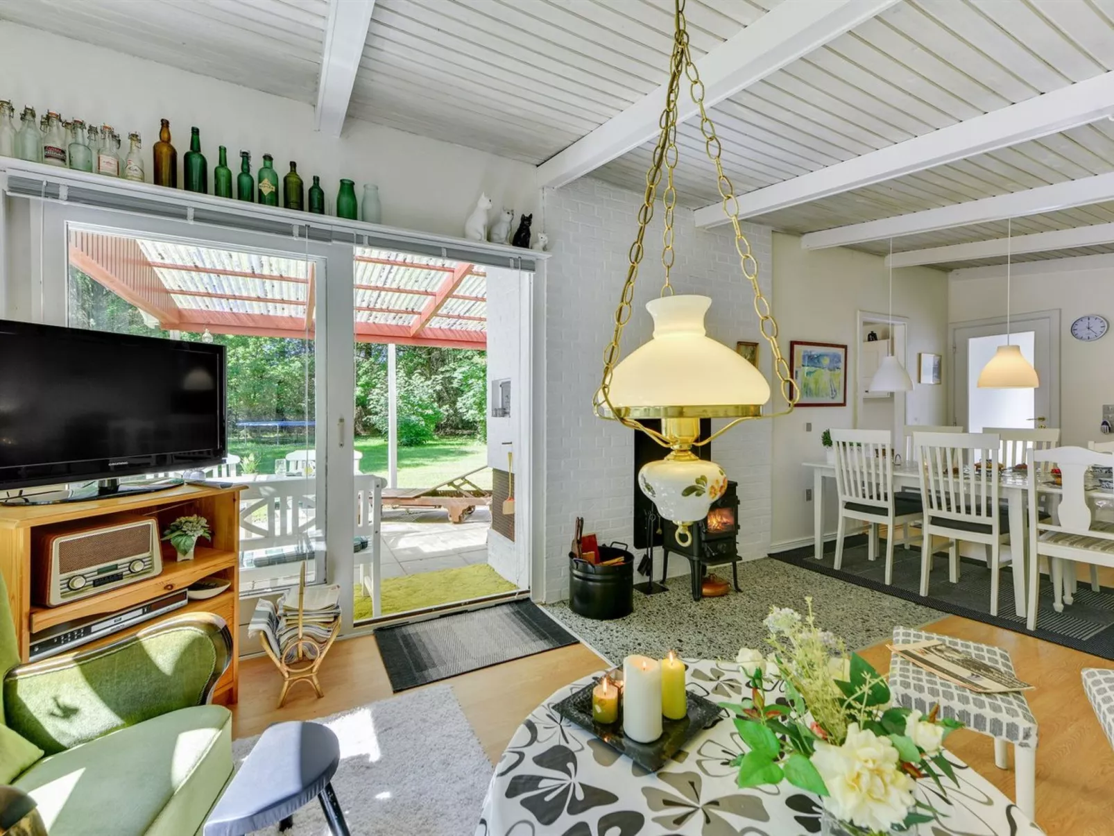 "Deik" - 2km to the fjord-Binnen