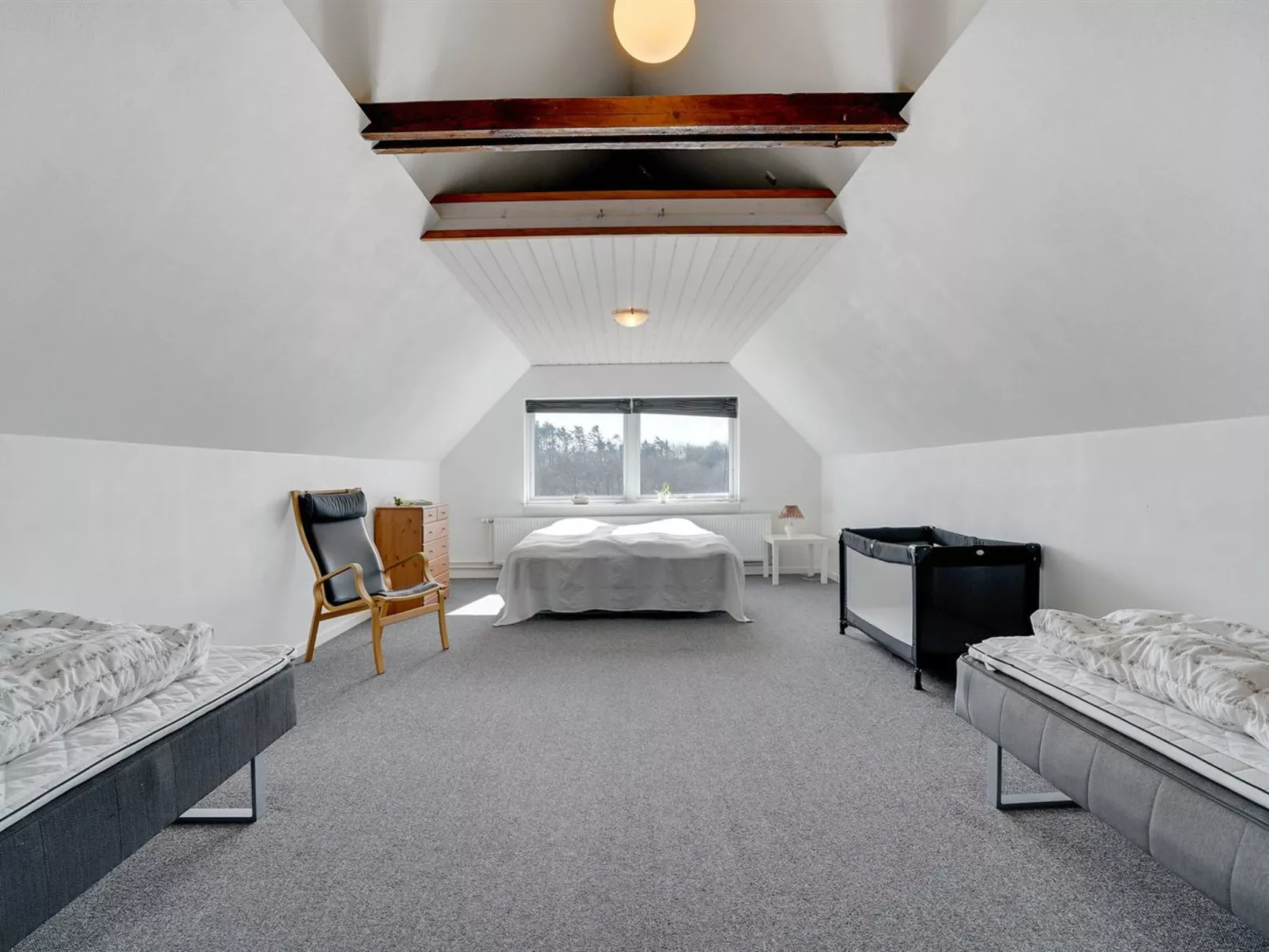 "Markhild" - 300m to the fjord-Binnen