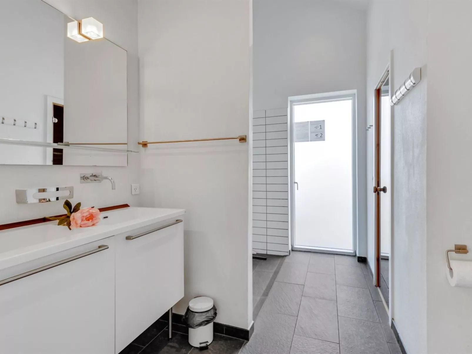 "Rudolf" - 95m from the sea-Binnen