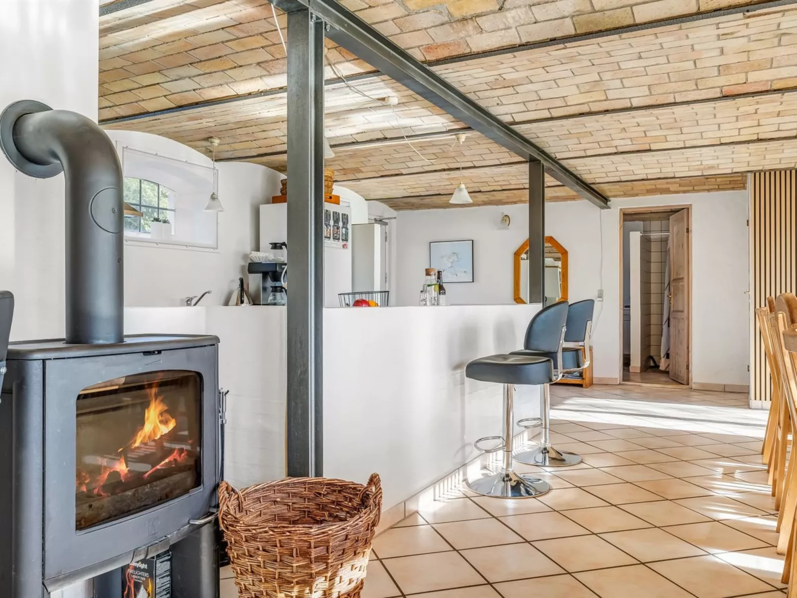 "Kara" - 100m to the fjord-Binnen