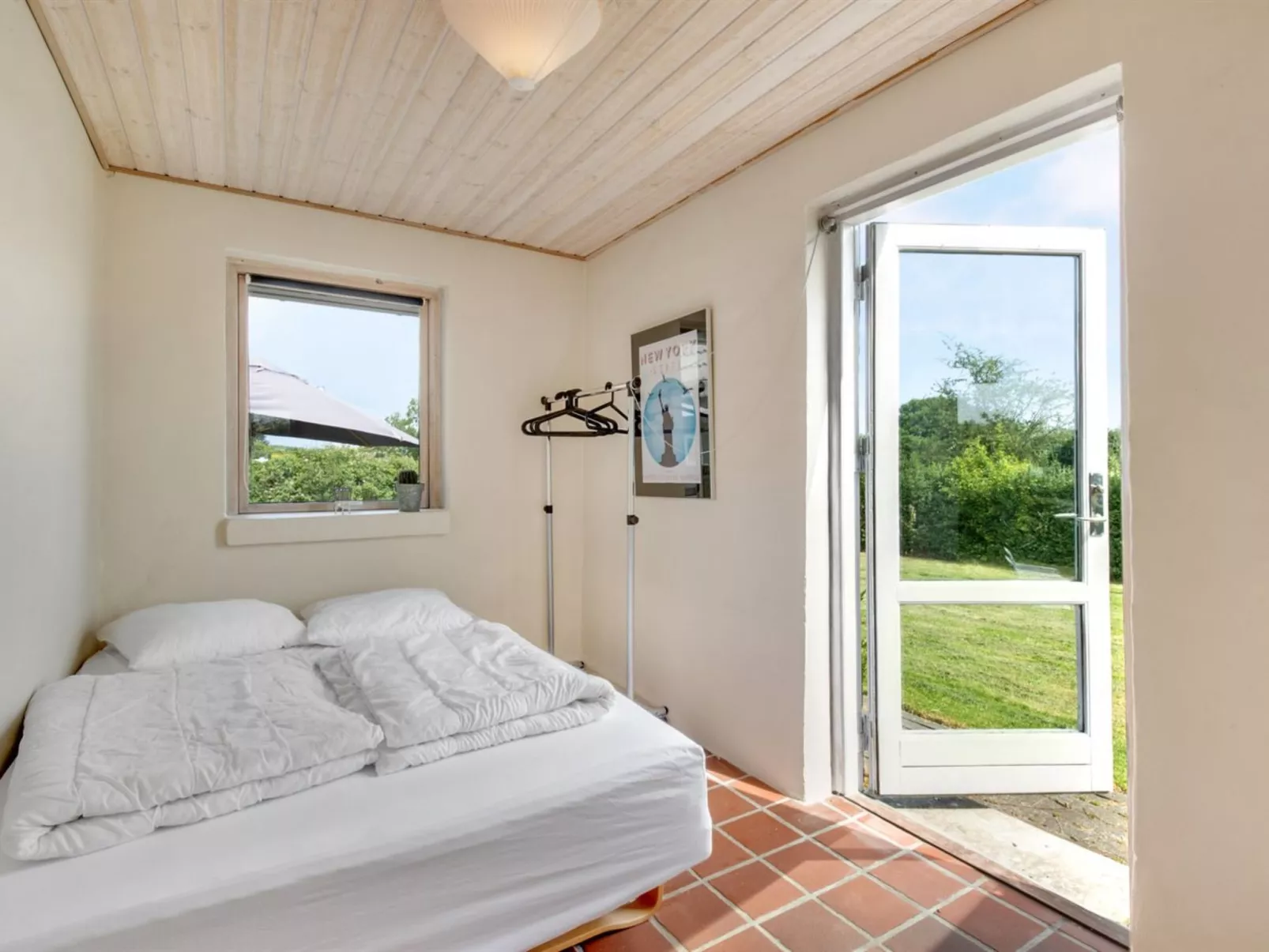 "Cajsa" - 200m from the sea-Binnen