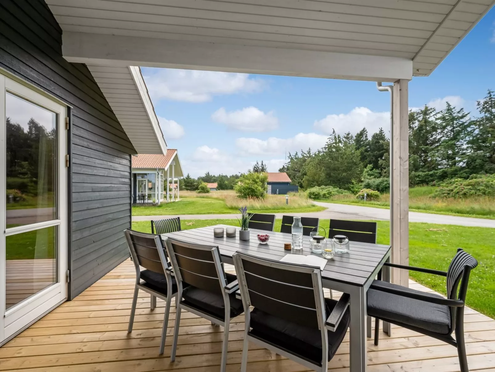 "Aurelie" -  from the sea-Buiten