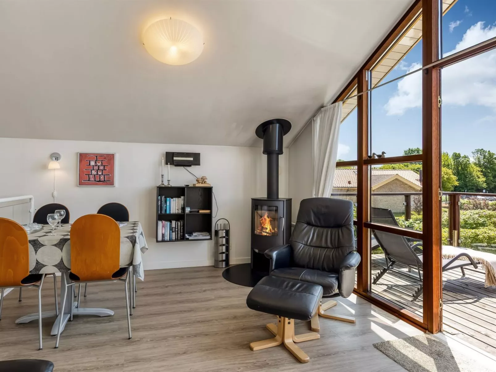 "Era" - 100m from the sea-Binnen