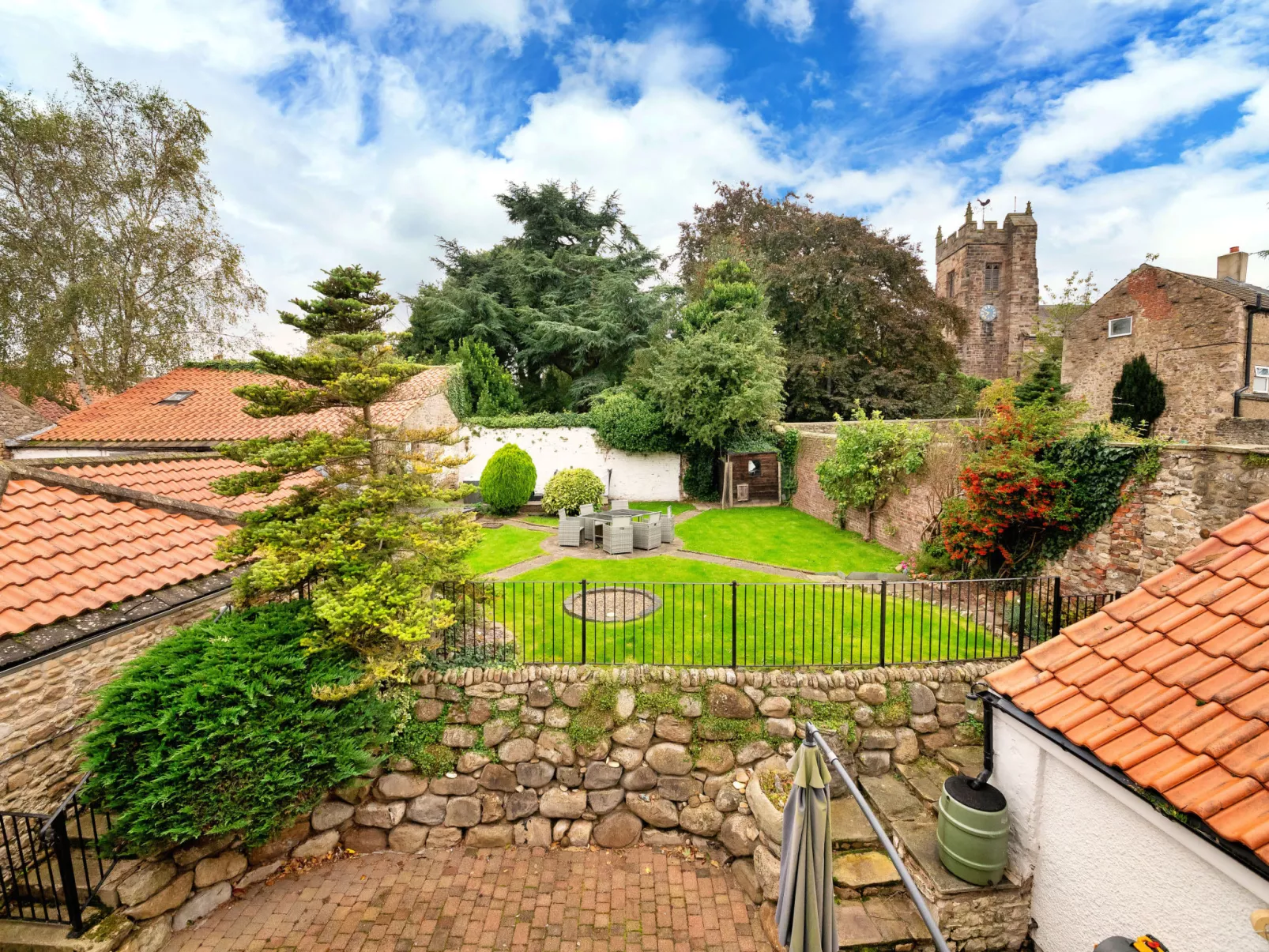 Low Green Cottage-Buiten