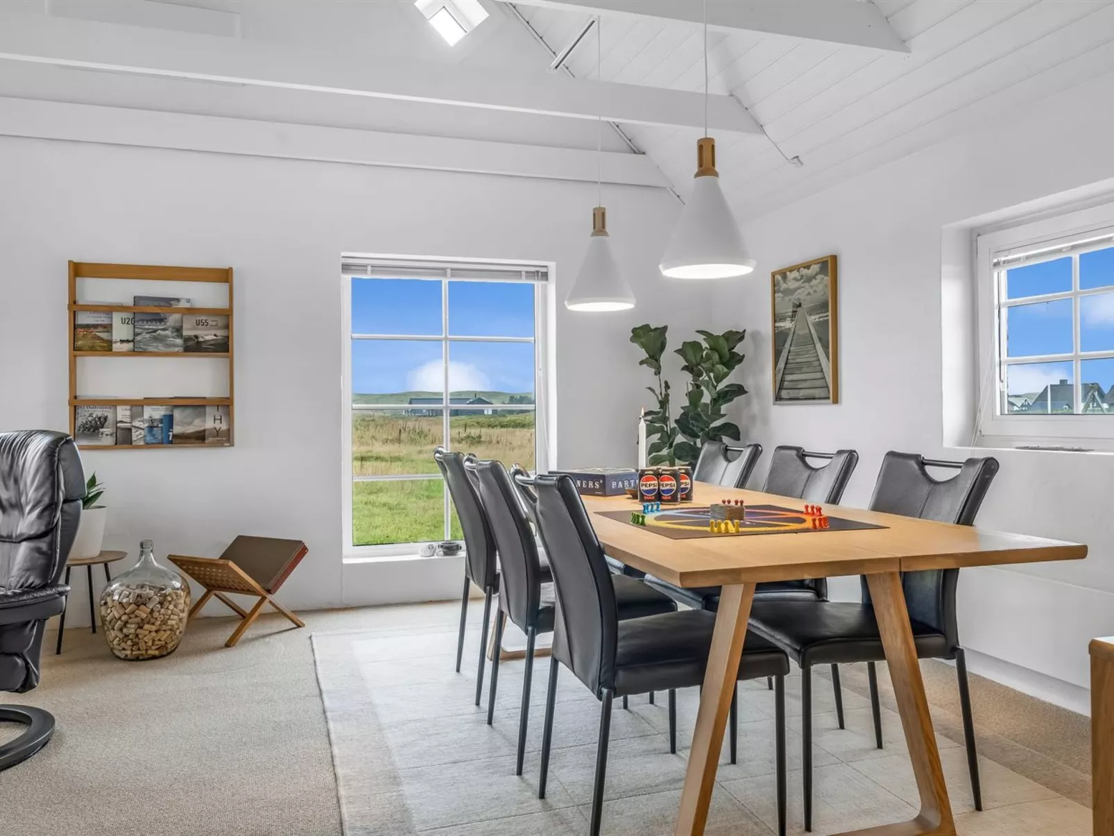 "Amber" - 300m from the sea-Binnen