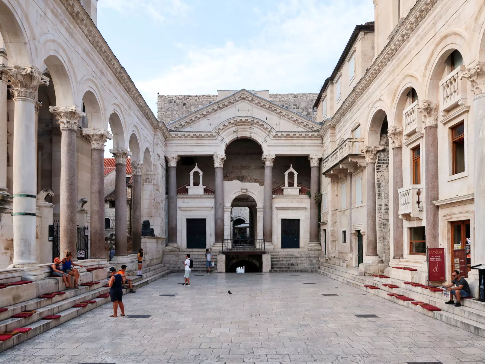 Zlatne NiTi-Omgeving