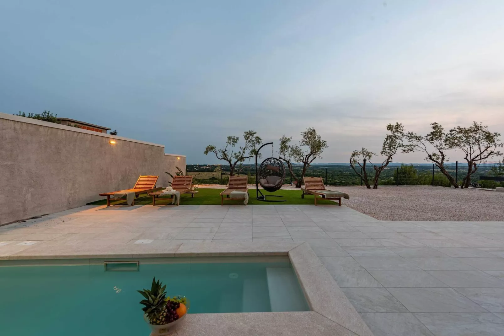 Villa Pezer with heated pool & sauna-Zwembad