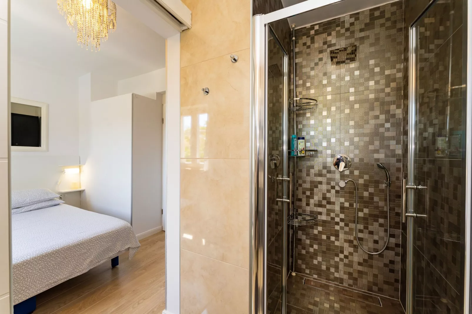 Villa Sucic with private pool-Badkamer