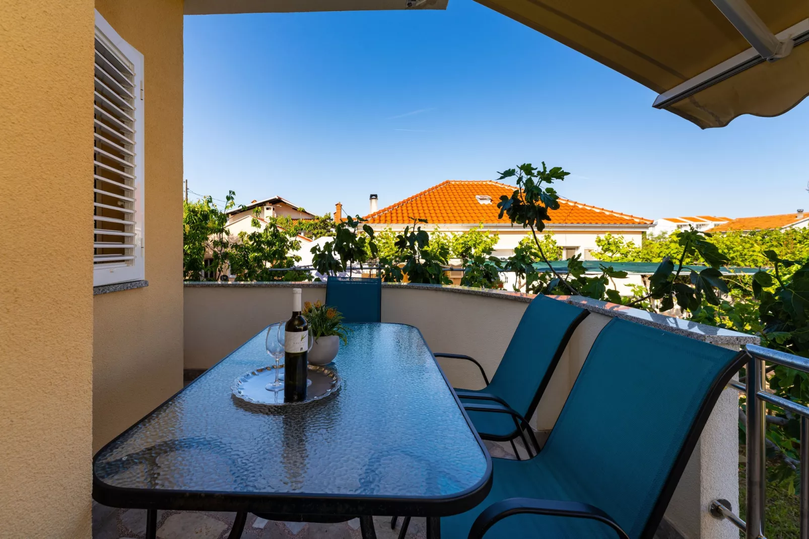 Beach house Privlaka-Terrasbalkon