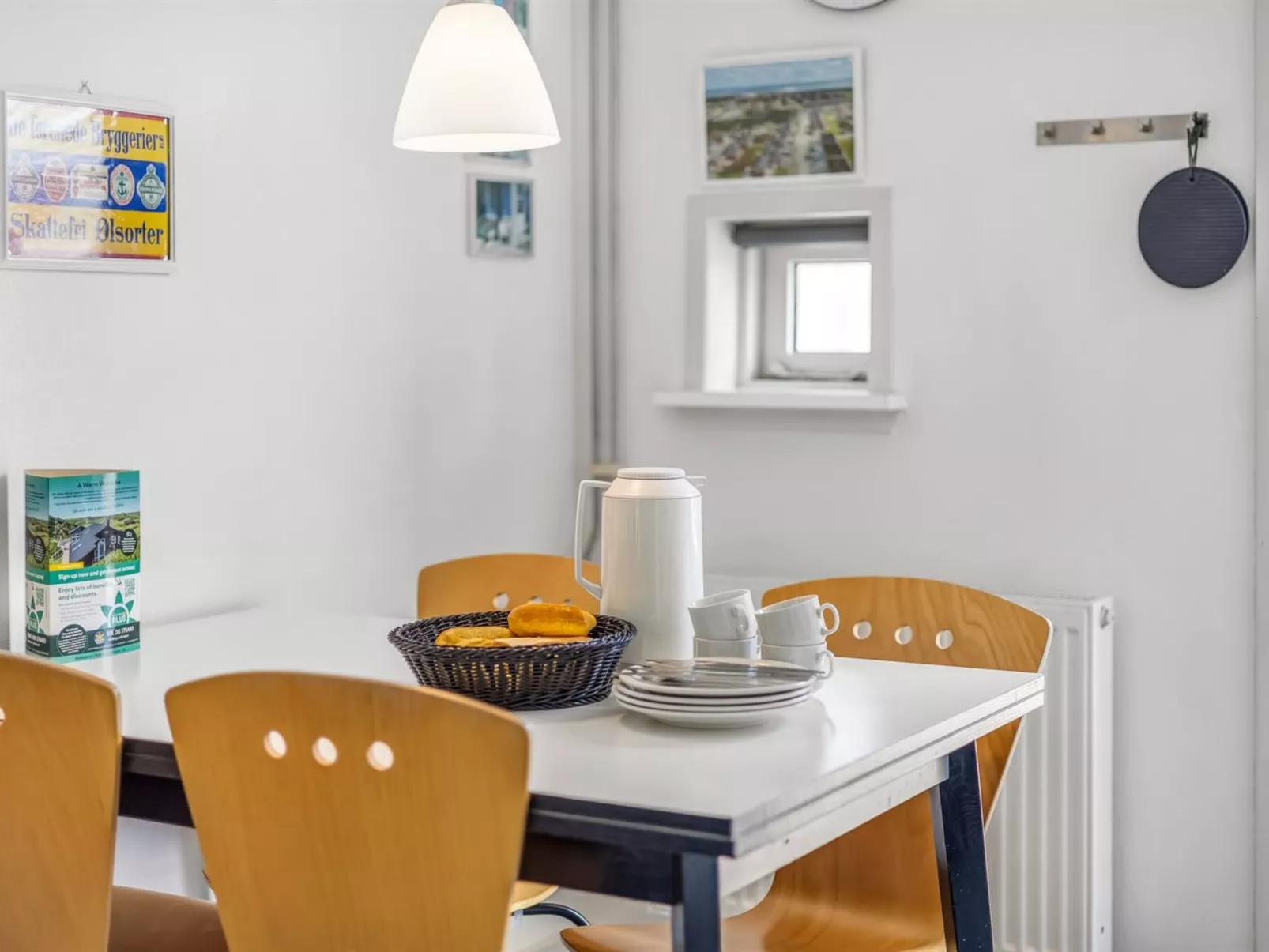 "Edly" - 2.3km from the sea-Binnen